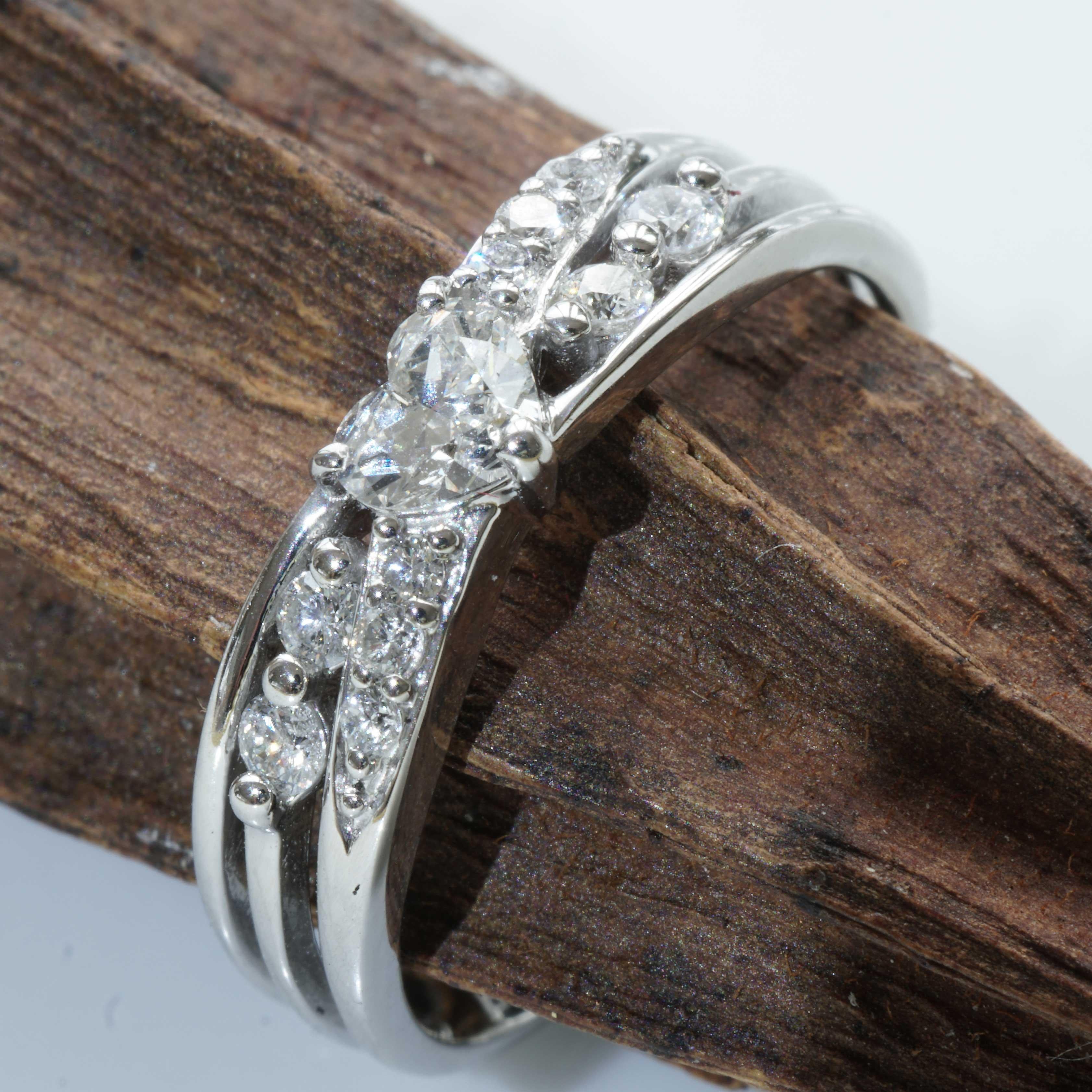 Herz Diamant Platin Ring TW VVS schönes massives Design 19x8x3 mm 0,37 ct im Angebot 5