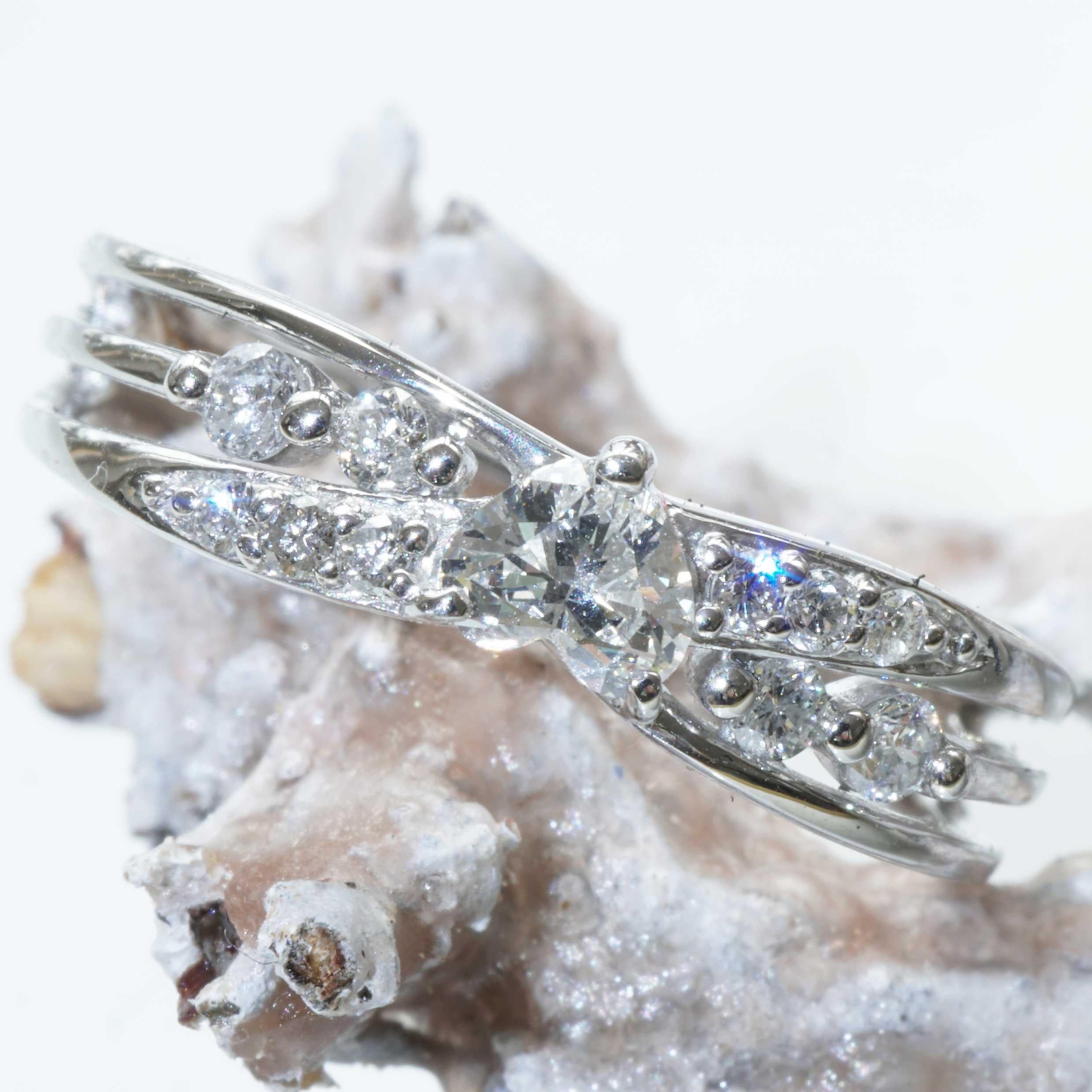 Herz Diamant Platin Ring TW VVS schönes massives Design 19x8x3 mm 0,37 ct im Angebot 6