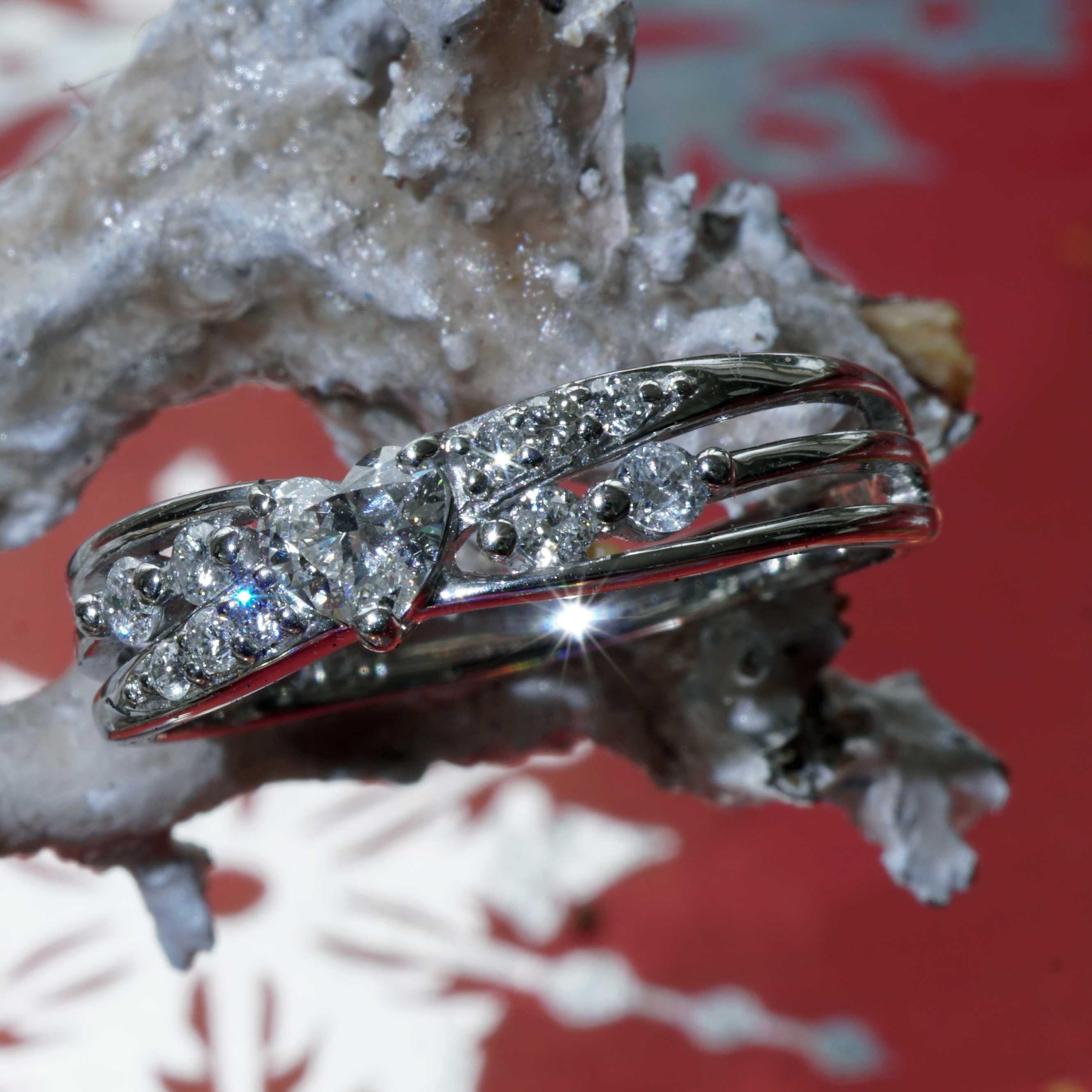 Heart Diamond Platinum Ring TW VVS beautiful solid Design 19x8x3 mm 0.37 ct For Sale 10