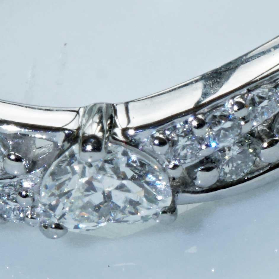 Heart Diamond Platinum Ring TW VVS beautiful solid Design 19x8x3 mm 0.37 ct For Sale 3