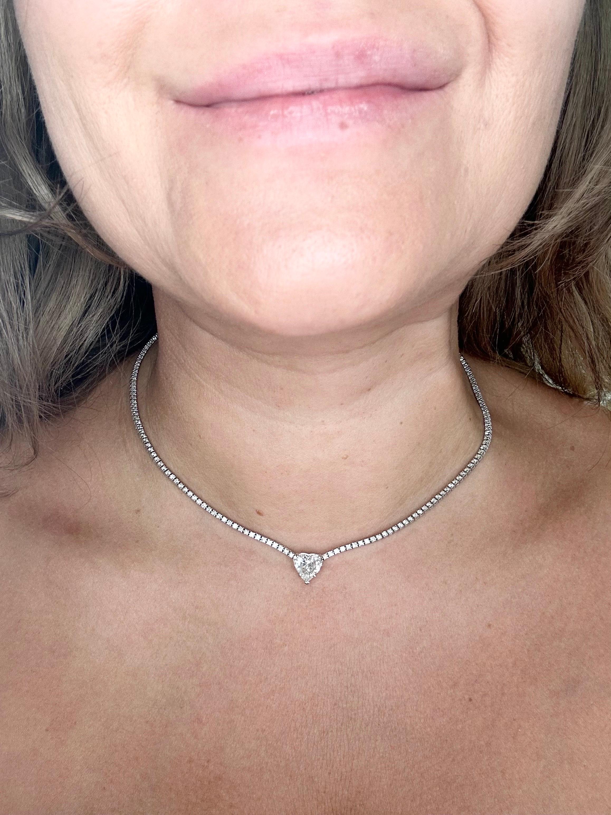 Heart Diamond tennis necklace 18KT white gold cocktail diamond necklace For Sale 7