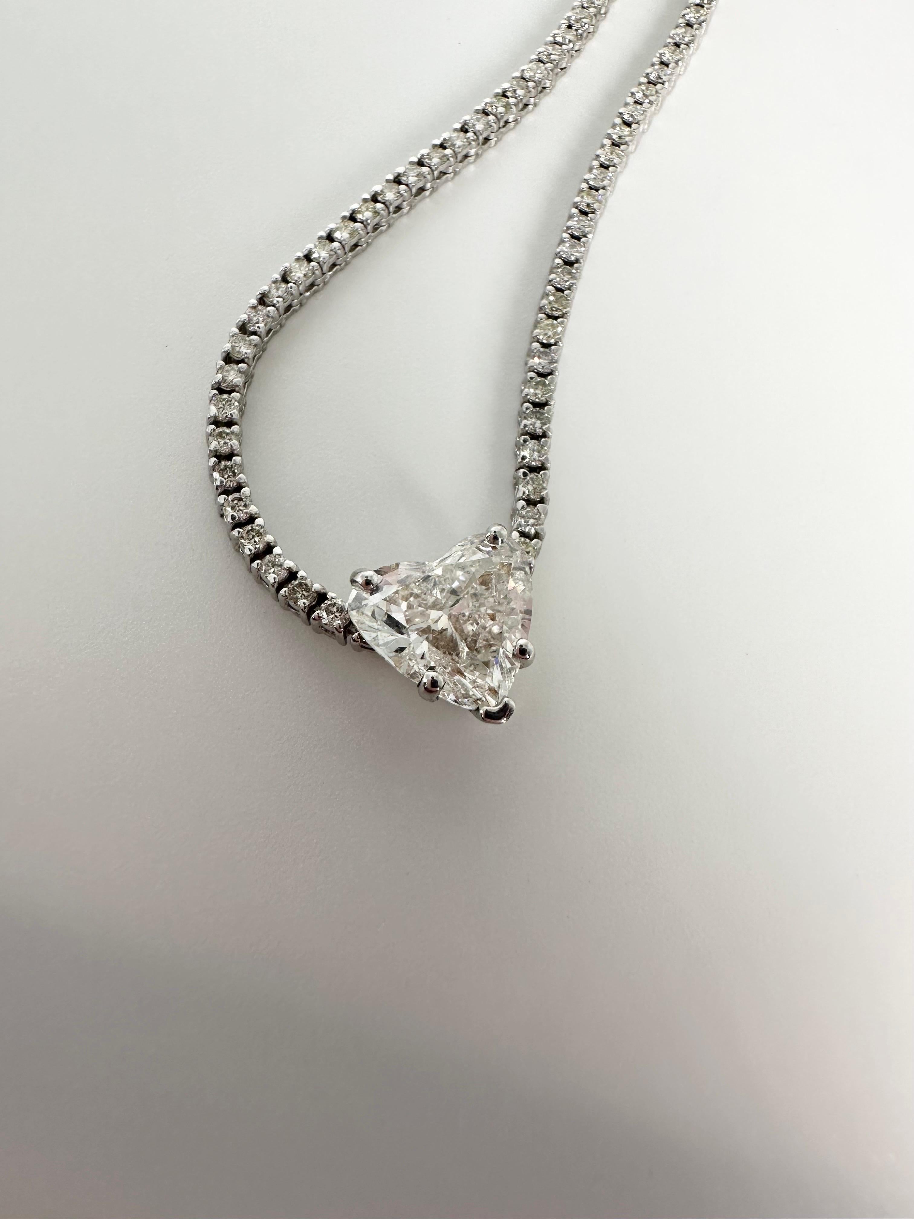 Heart Diamond tennis necklace 18KT white gold cocktail diamond necklace For Sale 11