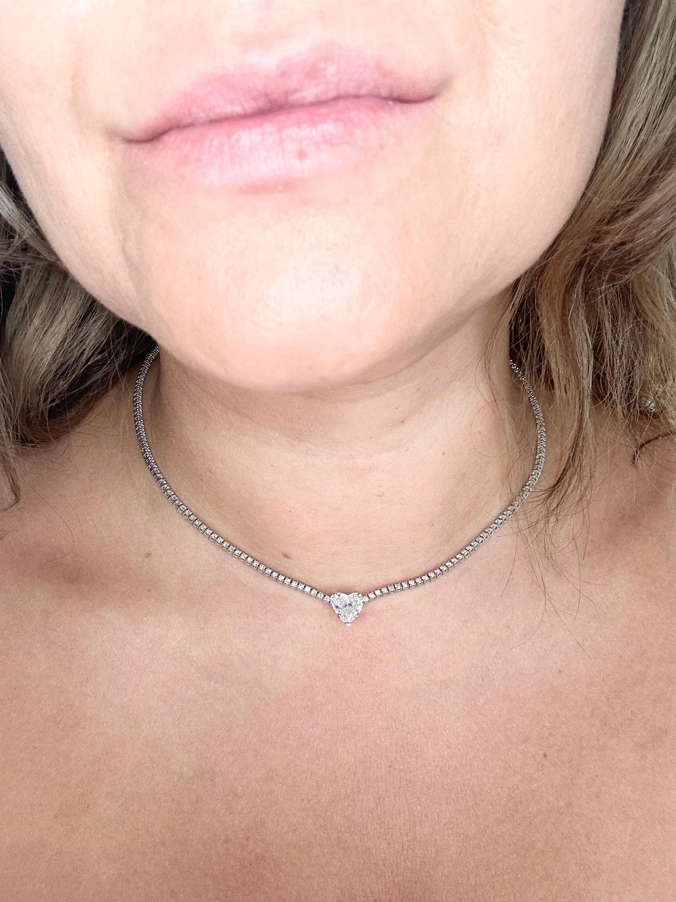 Heart Diamond tennis necklace 18KT white gold cocktail diamond necklace For Sale 4