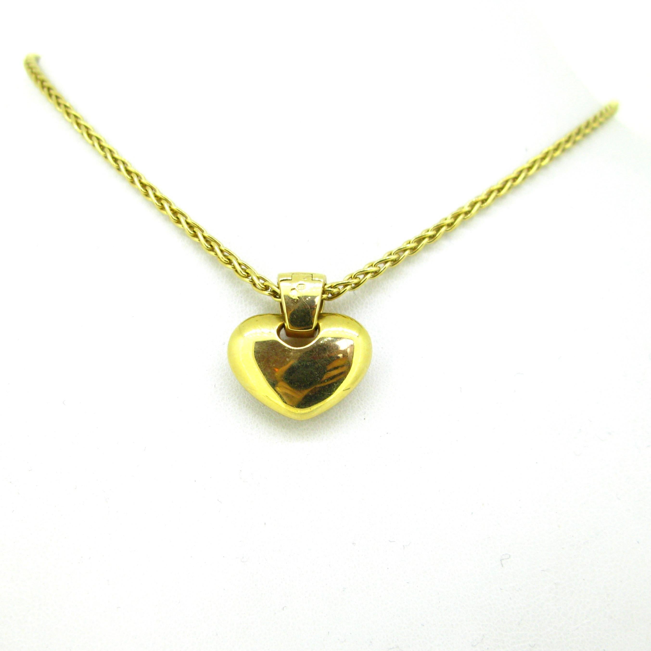 Round Cut Heart Diamonds Pave Yellow Gold Pendant Chain Necklace