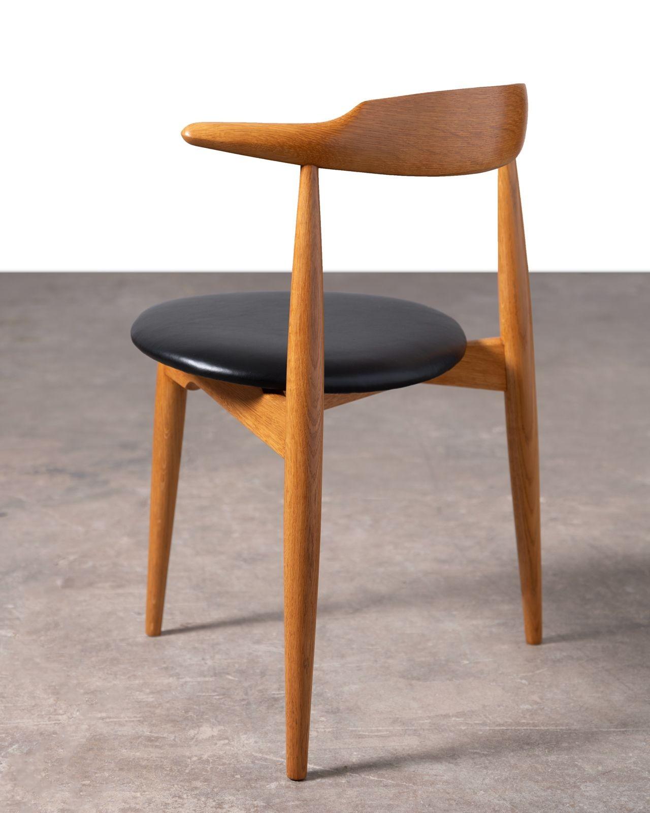 Heart Dining Chairs by Hans Wegner for Fritz Hansen For Sale 2