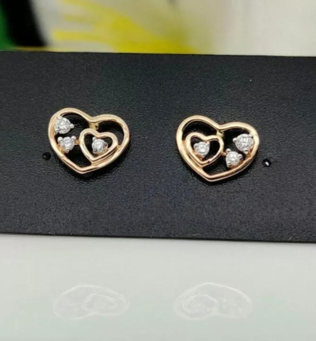 Art déco Boucles d'oreilles en forme de cœur, boucles d'oreilles en or massif 14k avec diamants ronds en forme de cœur. en vente