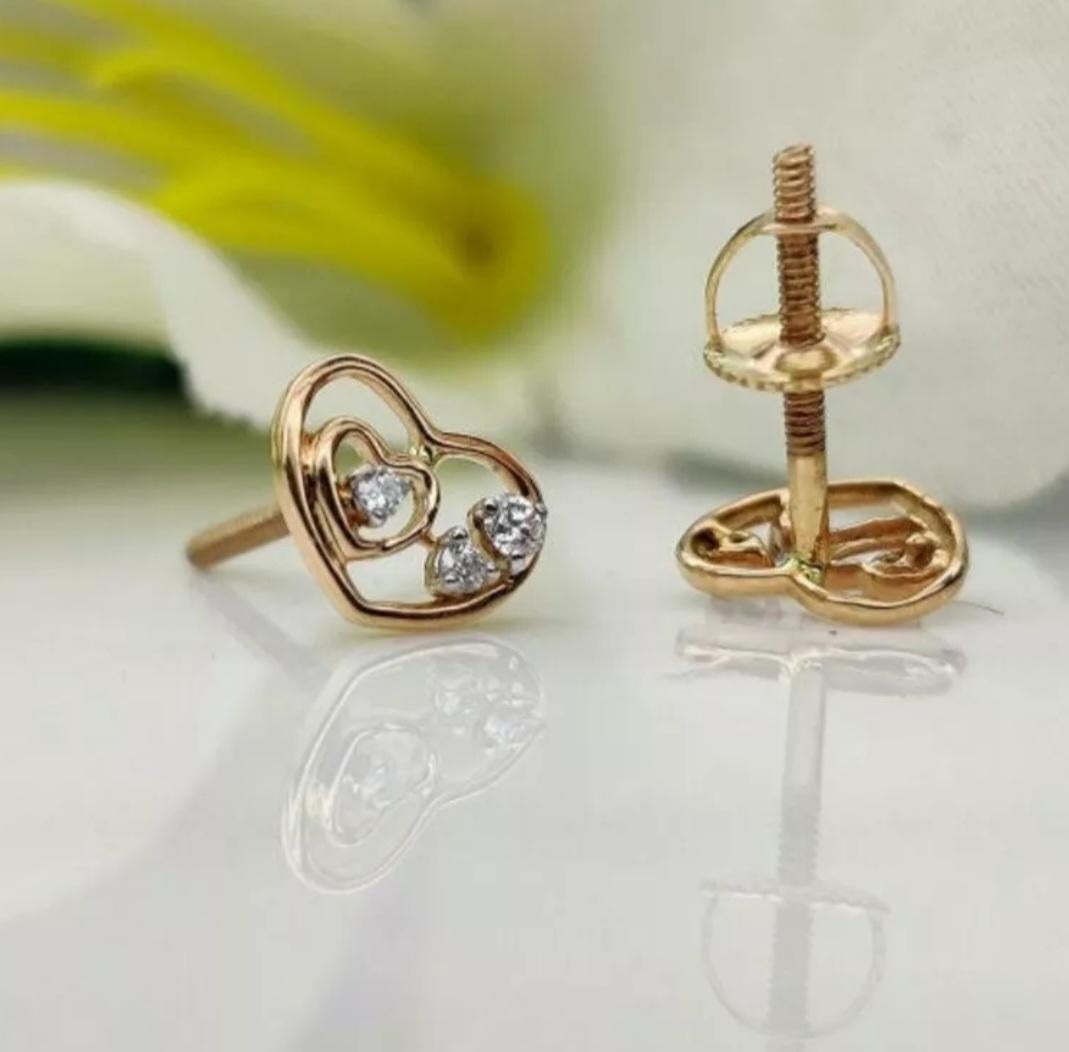 Boucles d'oreilles en forme de cœur, boucles d'oreilles en or massif 14k avec diamants ronds en forme de cœur. en vente 2
