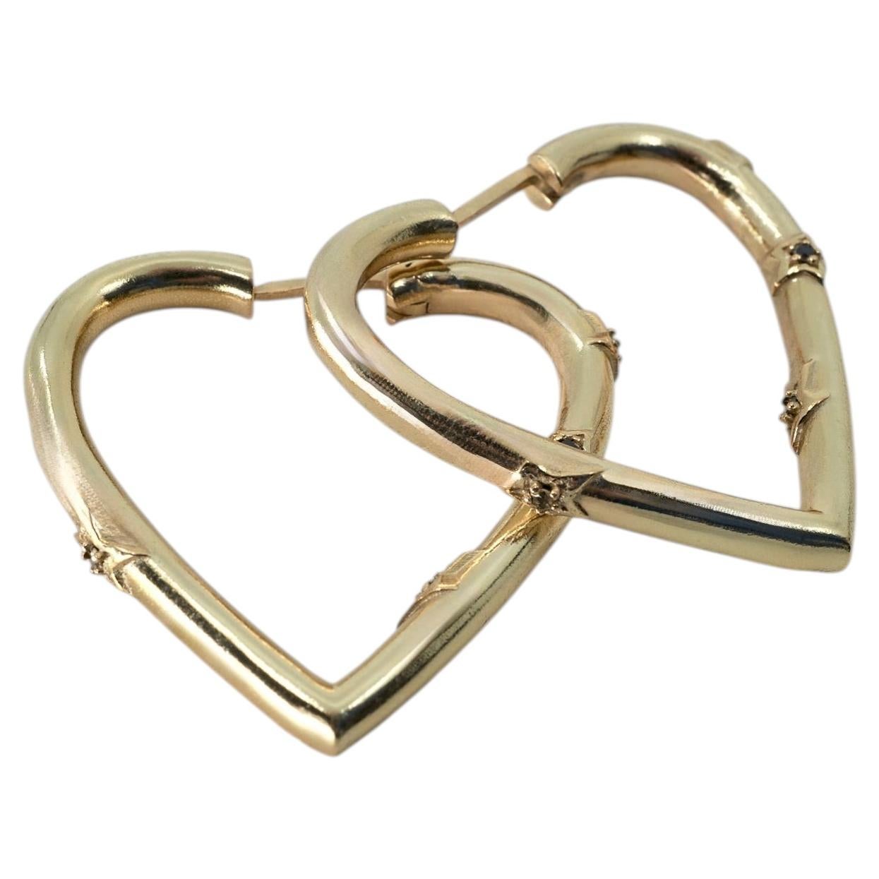 Orecchini a cerchio a forma di cuore con diamante nero, stella e motivo celeste - J DAUPHIN