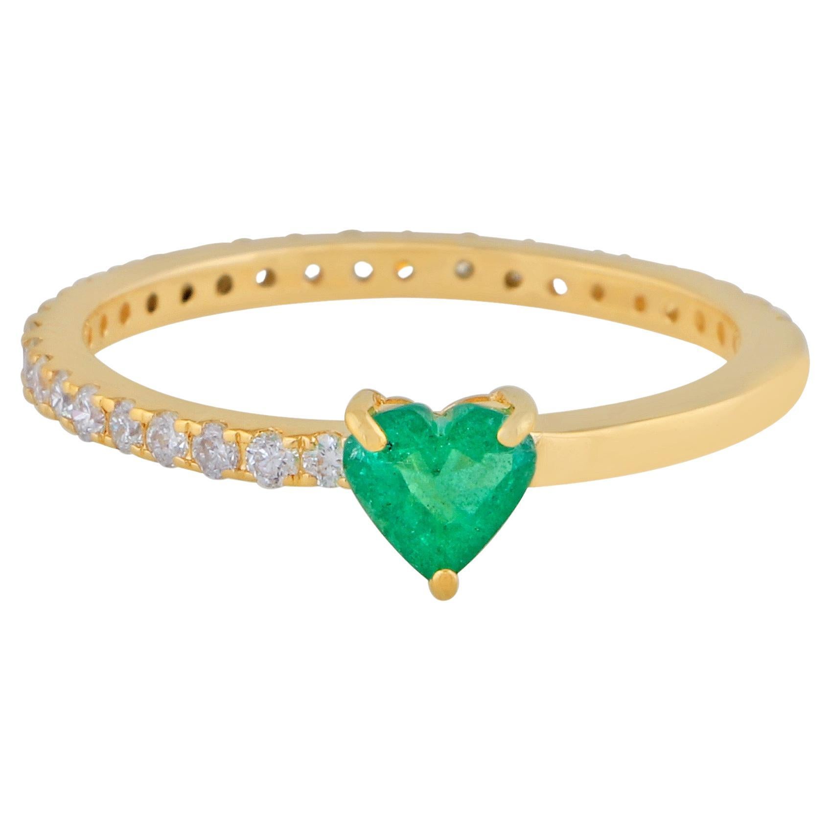 Heart Emerald Gemstone Half Eternity Band Ring Pave Diamond 14 Karat Yellow Gold For Sale