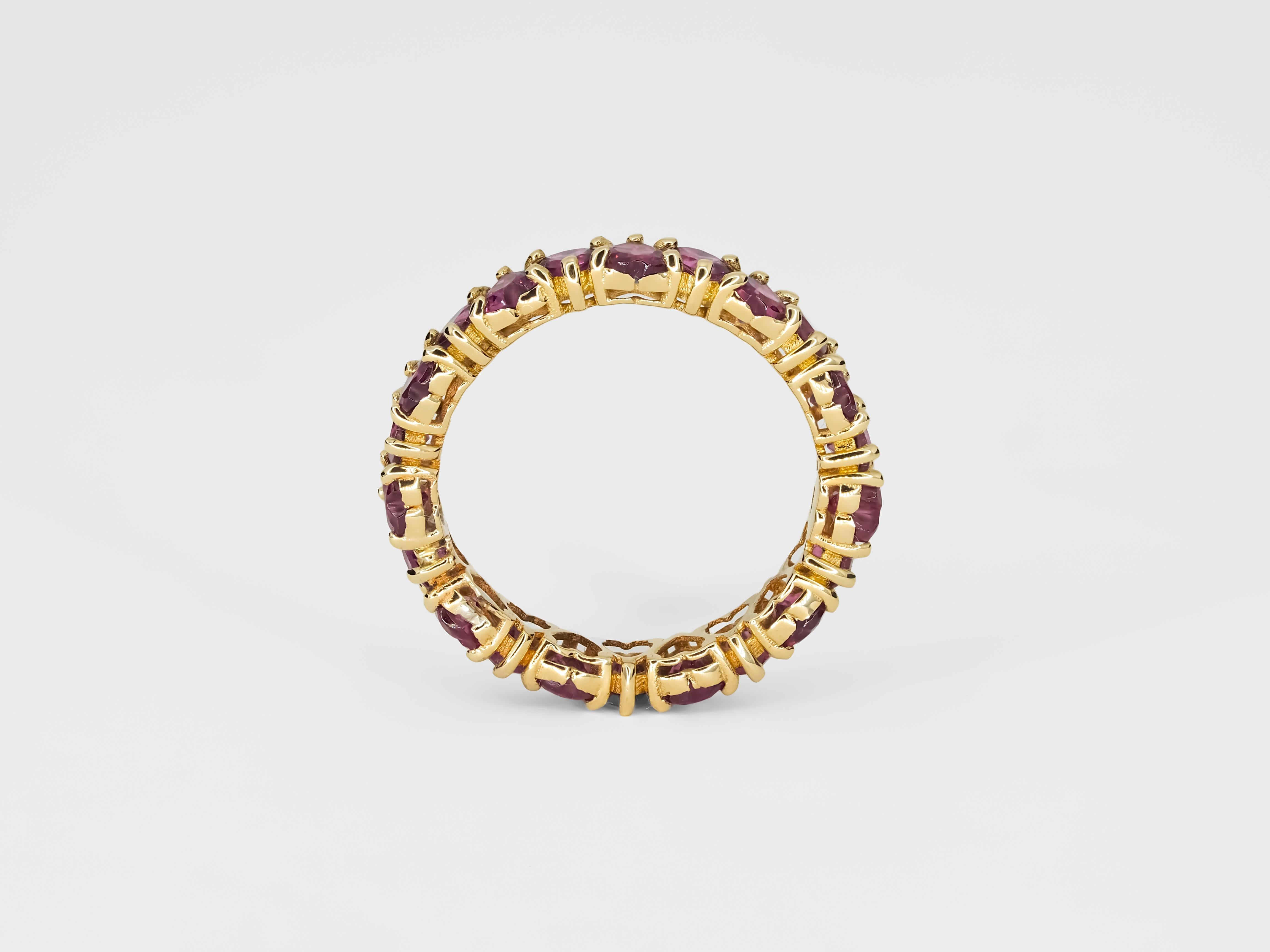 En vente :  Bague d'éternité cœur grenat en or 14 carats 6