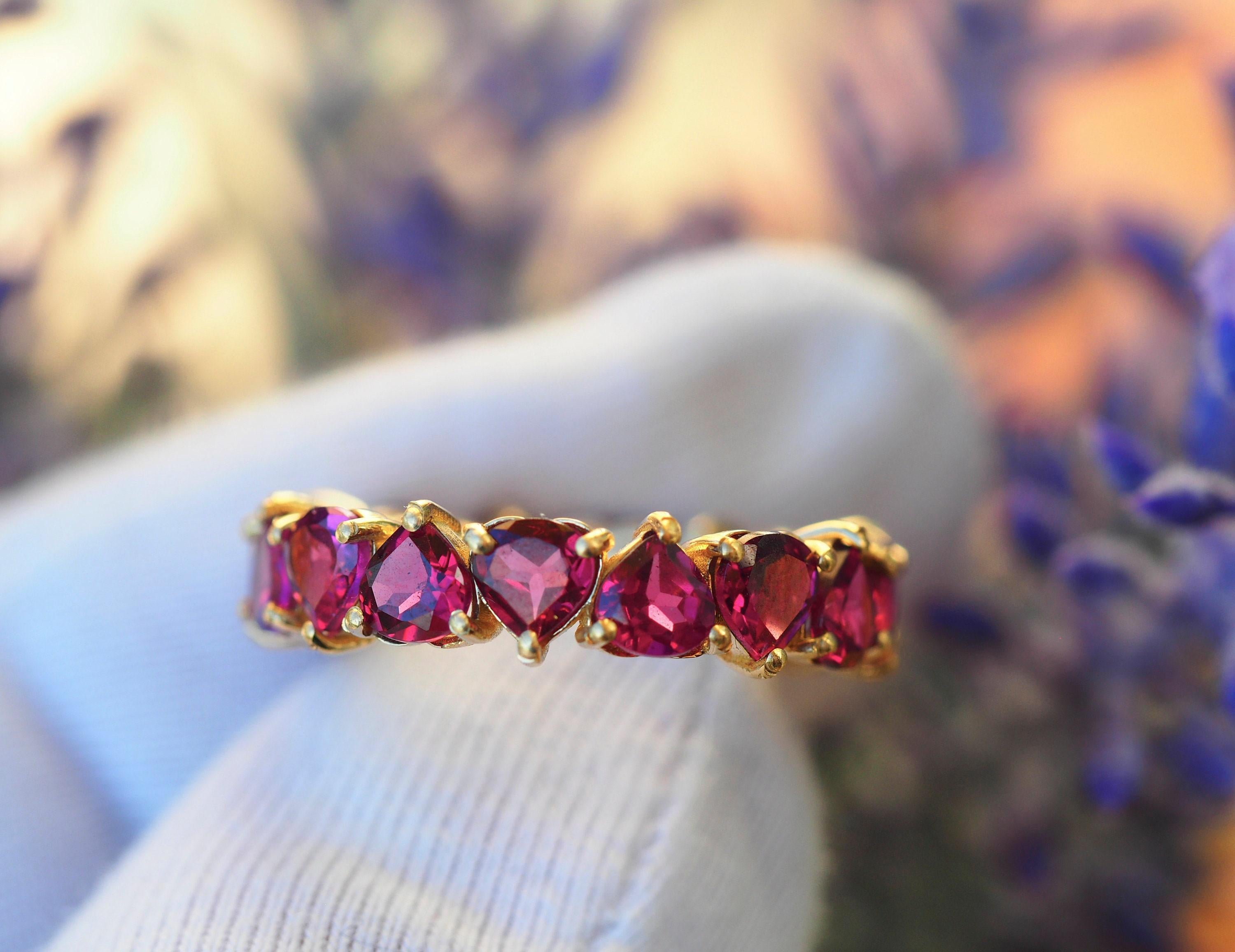 Heart garnet Eternity Ring in 14k gold 2