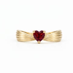 Heart garnet ring in 14k gold
