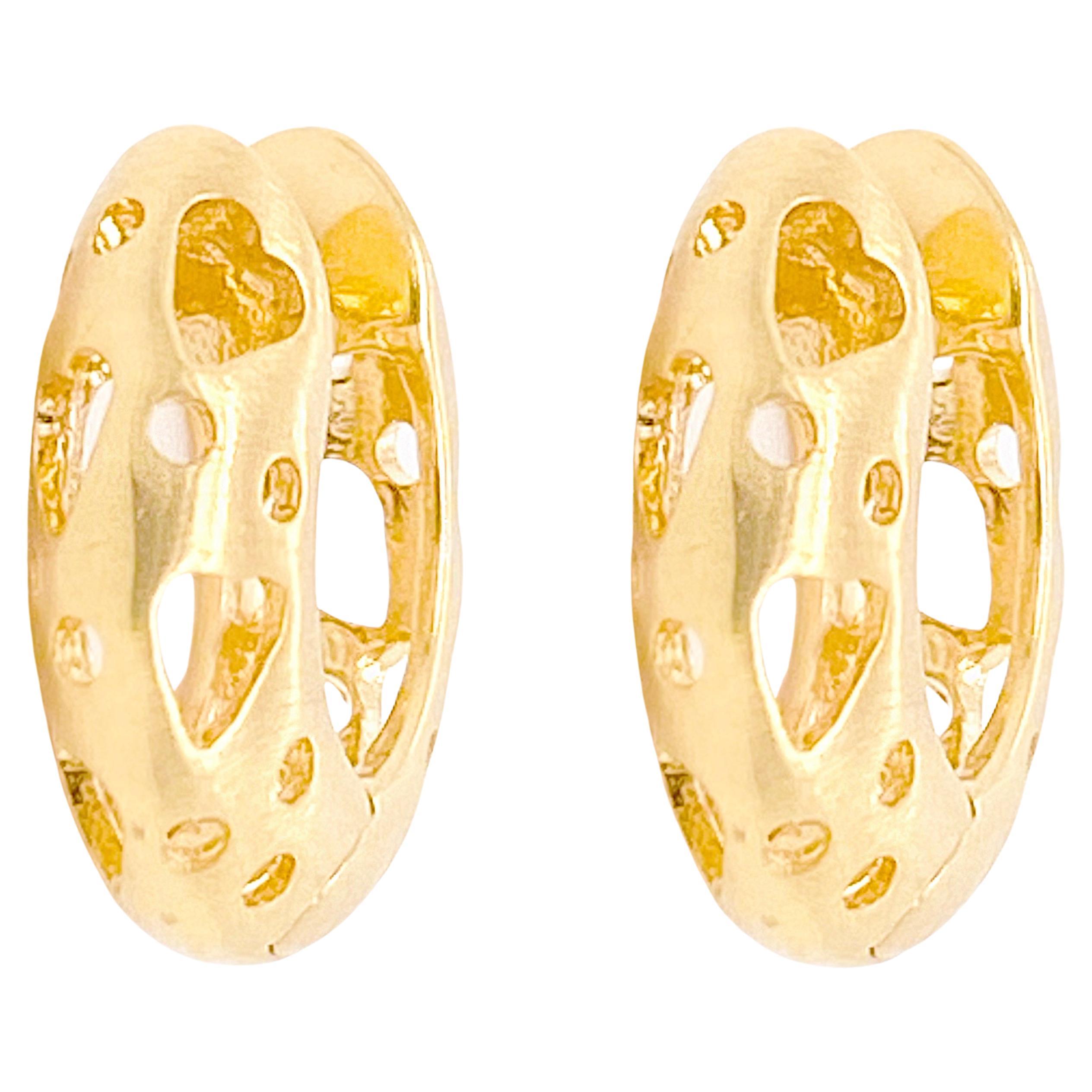 Heart Huggie Earrings 18 Karat Yellow Gold Hinged Hoop Earrings, Easy Clasps For Sale
