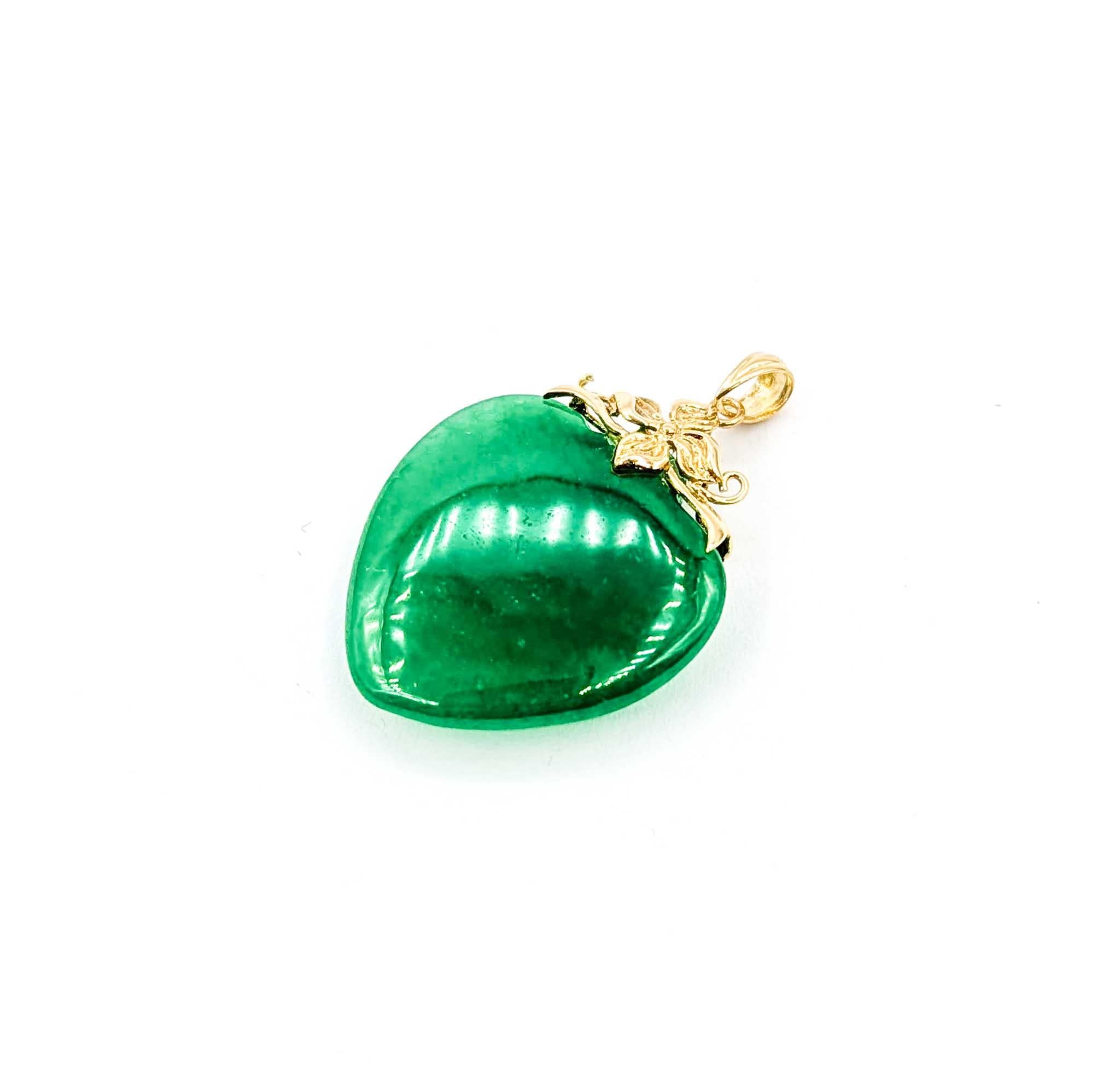 Taille cœur Pendentif en or jaune 14k avec cœur en jade
