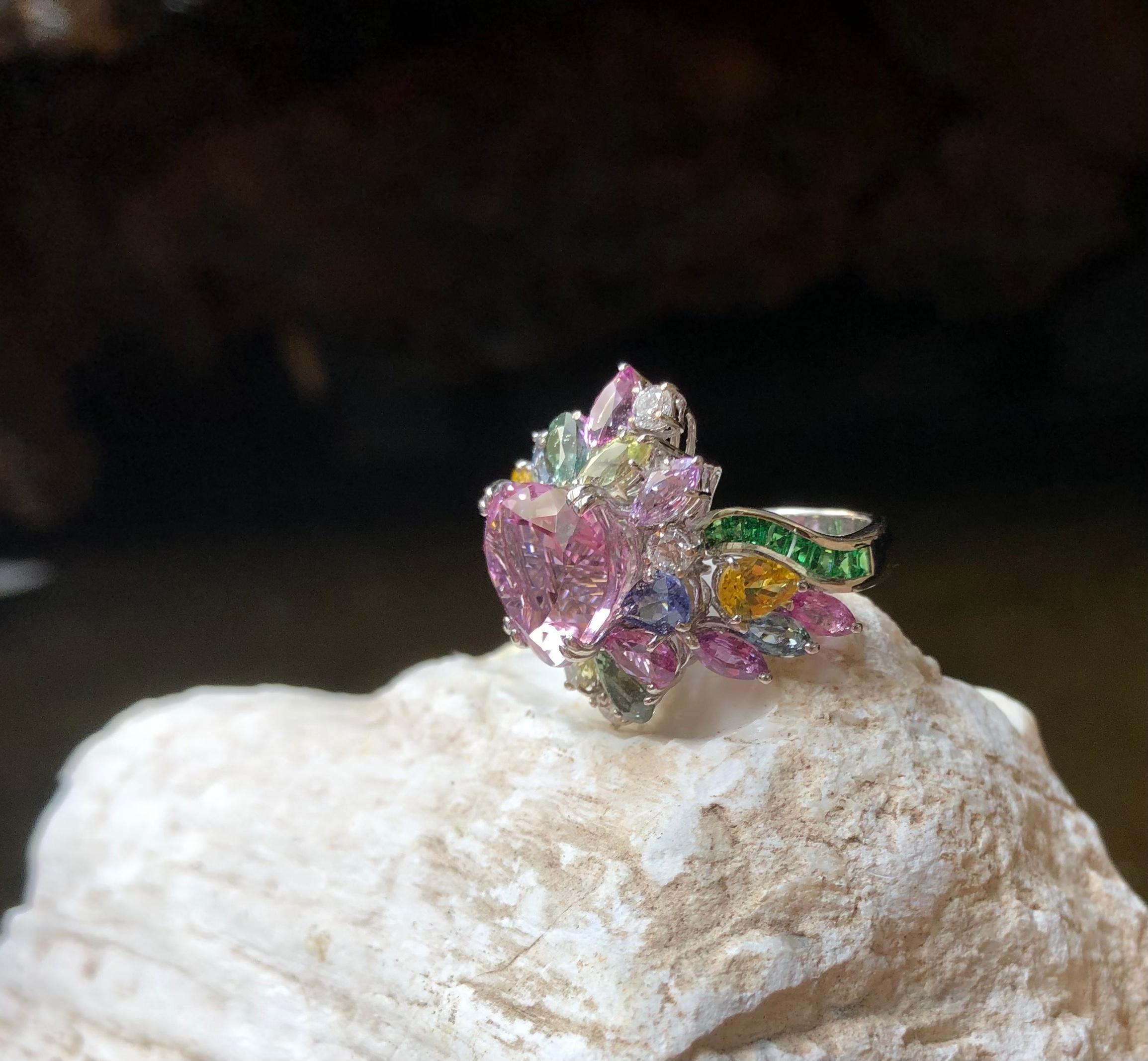 Heart Kunzite with Multi-Color Sapphire, Tsavorite Ring Set in 18K White Gold  For Sale 8