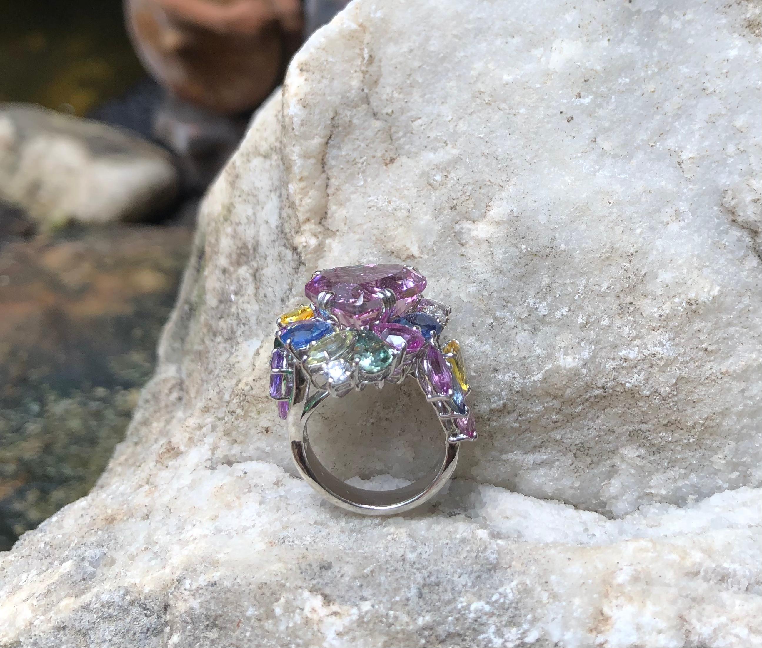 Heart Kunzite with Multi-Color Sapphire, Tsavorite Ring Set in 18K White Gold  For Sale 2