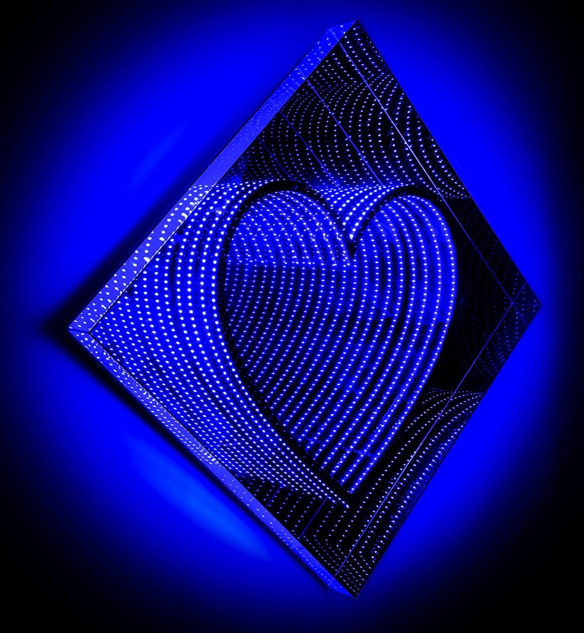 Contemporary Heart Light Mirror Wall Decoration For Sale