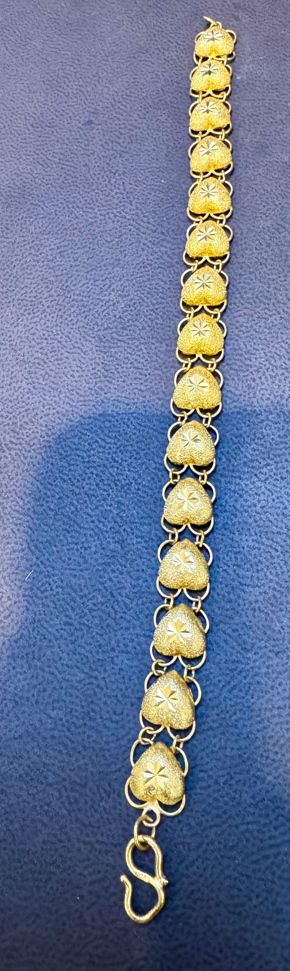 Heart Link 24 Karat Pure Yellow Gold Solid Bracelet, 16.5 Gm, 6.8 INCH For Sale 3