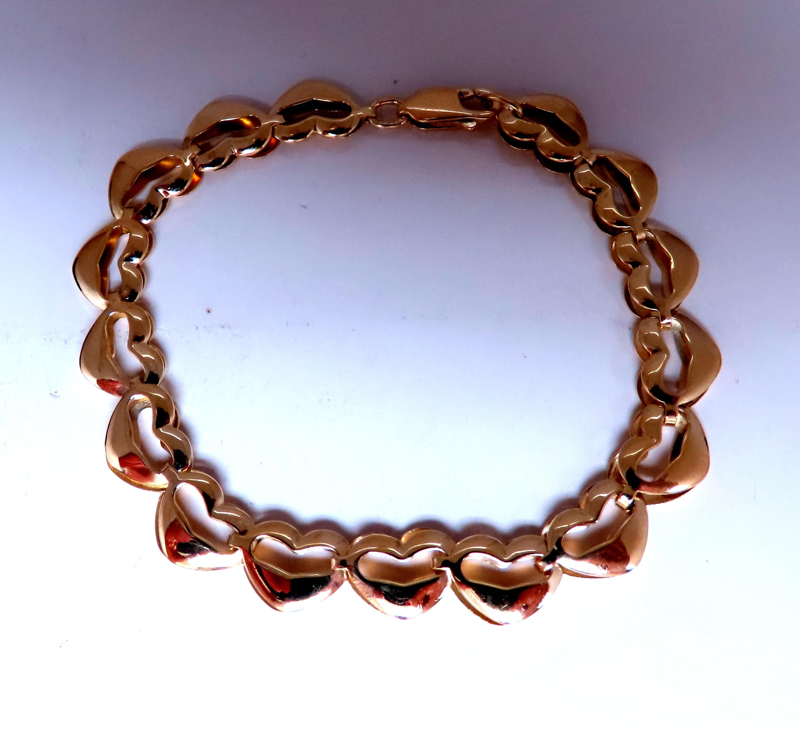 Bracelet cœur à maillons déco
Coeur : 8mm 
7.2 grammes 
7 pouces de long