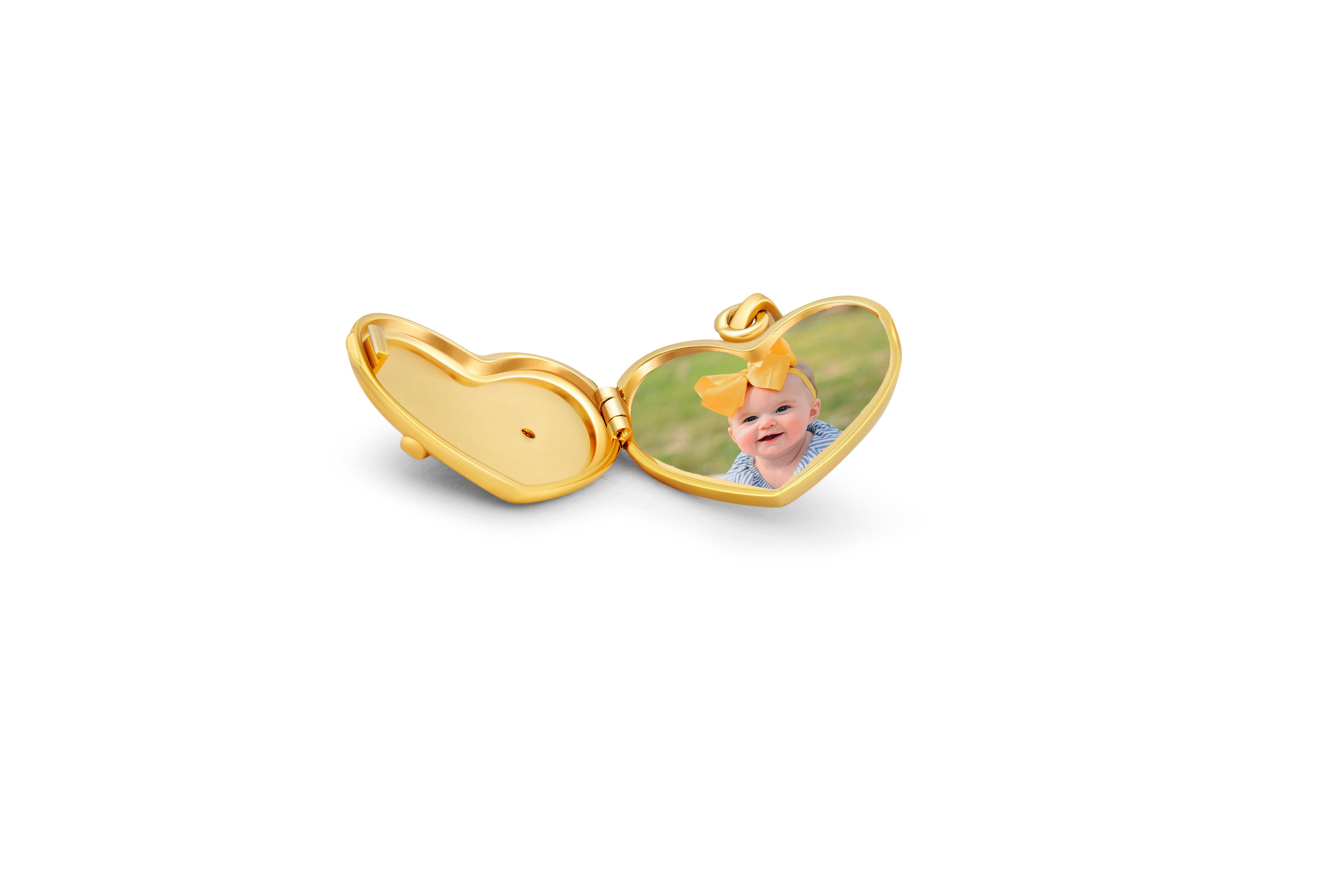 Round Cut Heart Locket Charm Necklace For Sale
