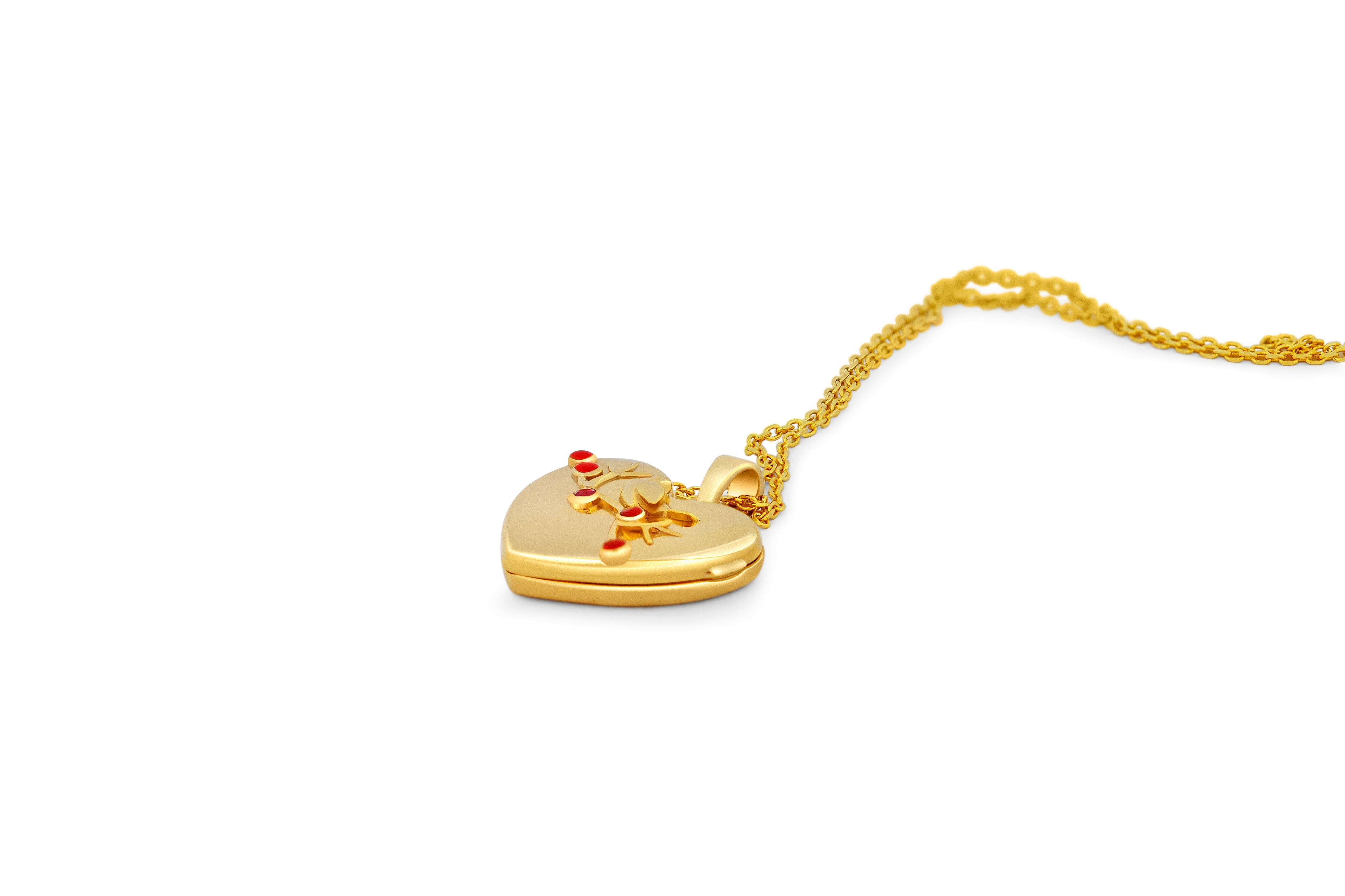 Heart Locket Charm Necklace in 14k gold  For Sale 1