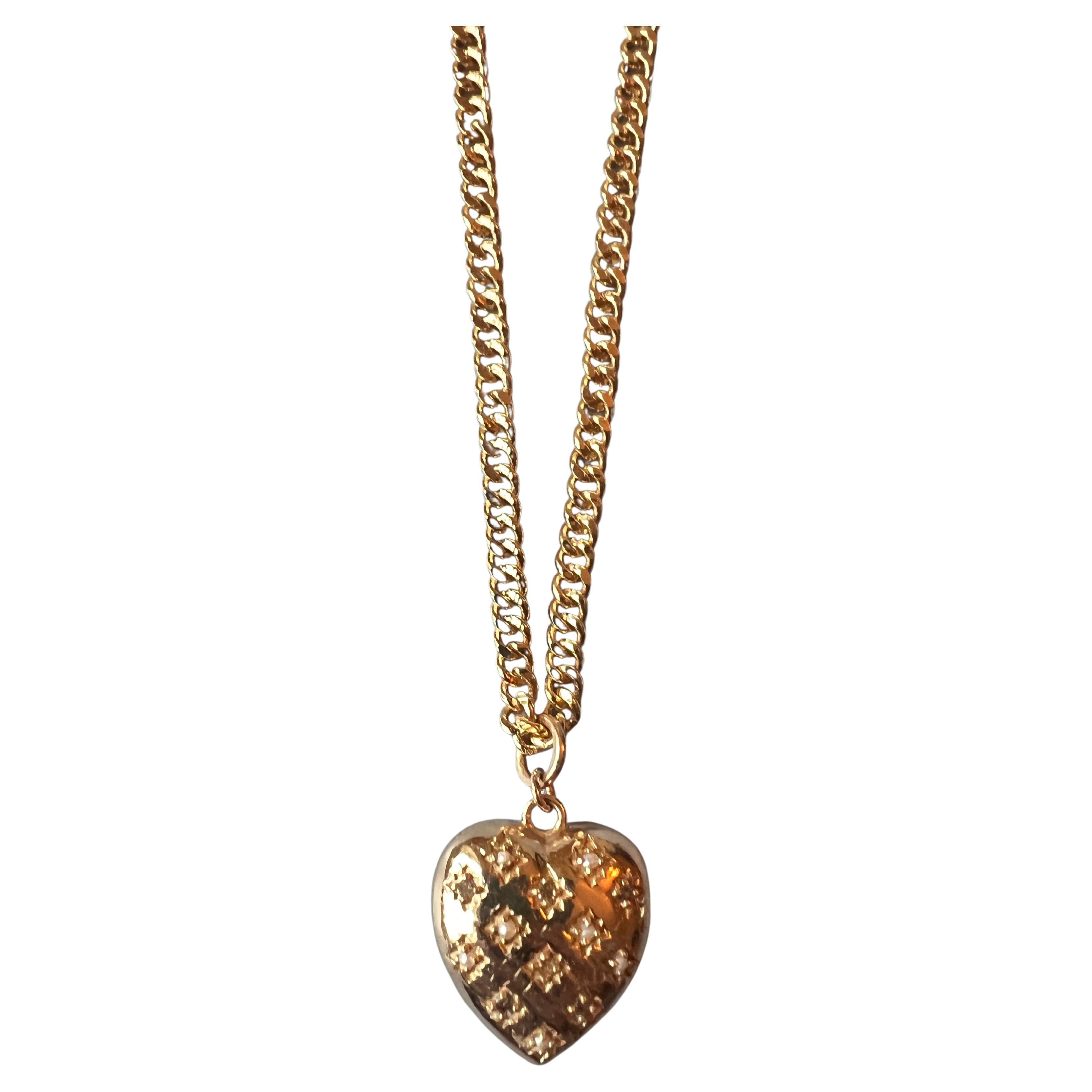 Heart White Diamond Heart Pendant Chain Necklace White Pearl Victorian Style In New Condition For Sale In Los Angeles, CA