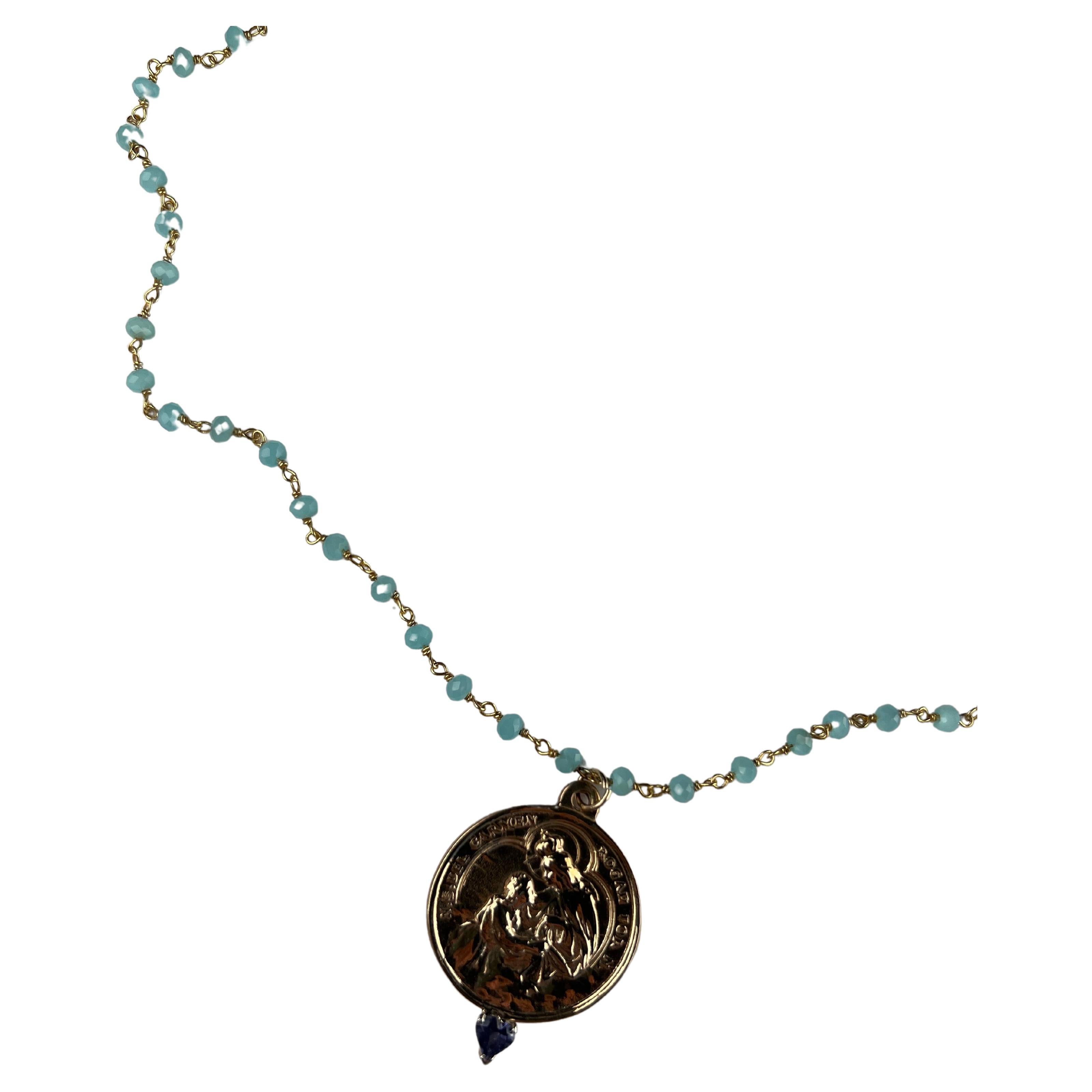 Contemporain Collier Médaille Coeur Vierge Marie Chaîne de perles Tanzanite J Dauphin en vente