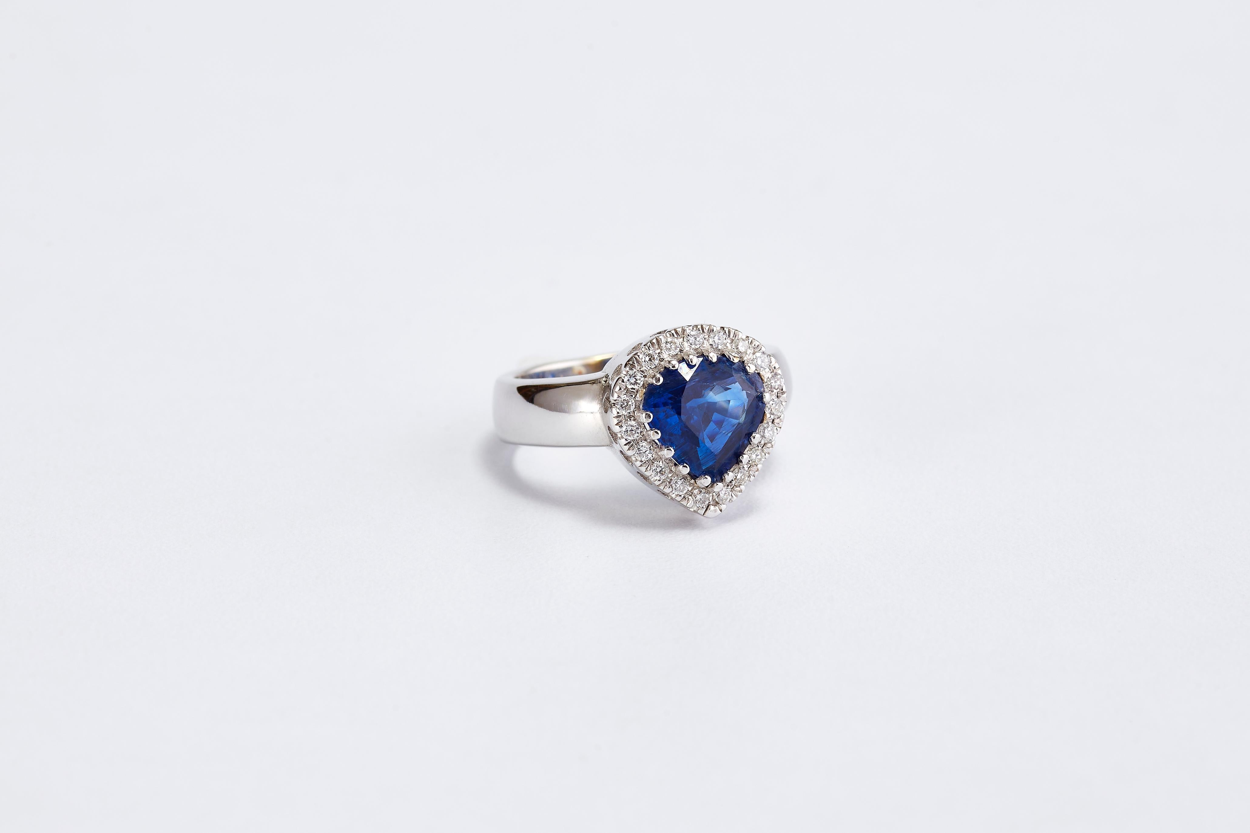 Heart Mixed Shape Certified 3.33 carat Sapphire and Diamond White Gold Ring
Amazing transparent blue sapphire (certified) and diamond ring. 
Total diamonds weight 0.48 ct. Set with Sapphire corundum weight of 3.33 ct. 
Comes with certificate for the