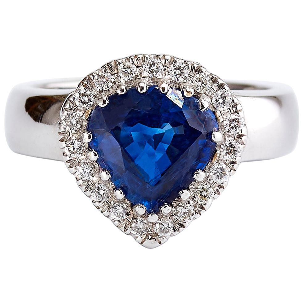 Heart Mixed Shape Certified 3.33 Carat Sapphire and Diamond White Gold Ring For Sale