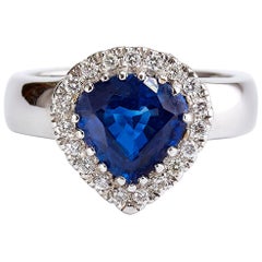 Vintage Heart Mixed Shape Certified 3.33 Carat Sapphire and Diamond White Gold Ring