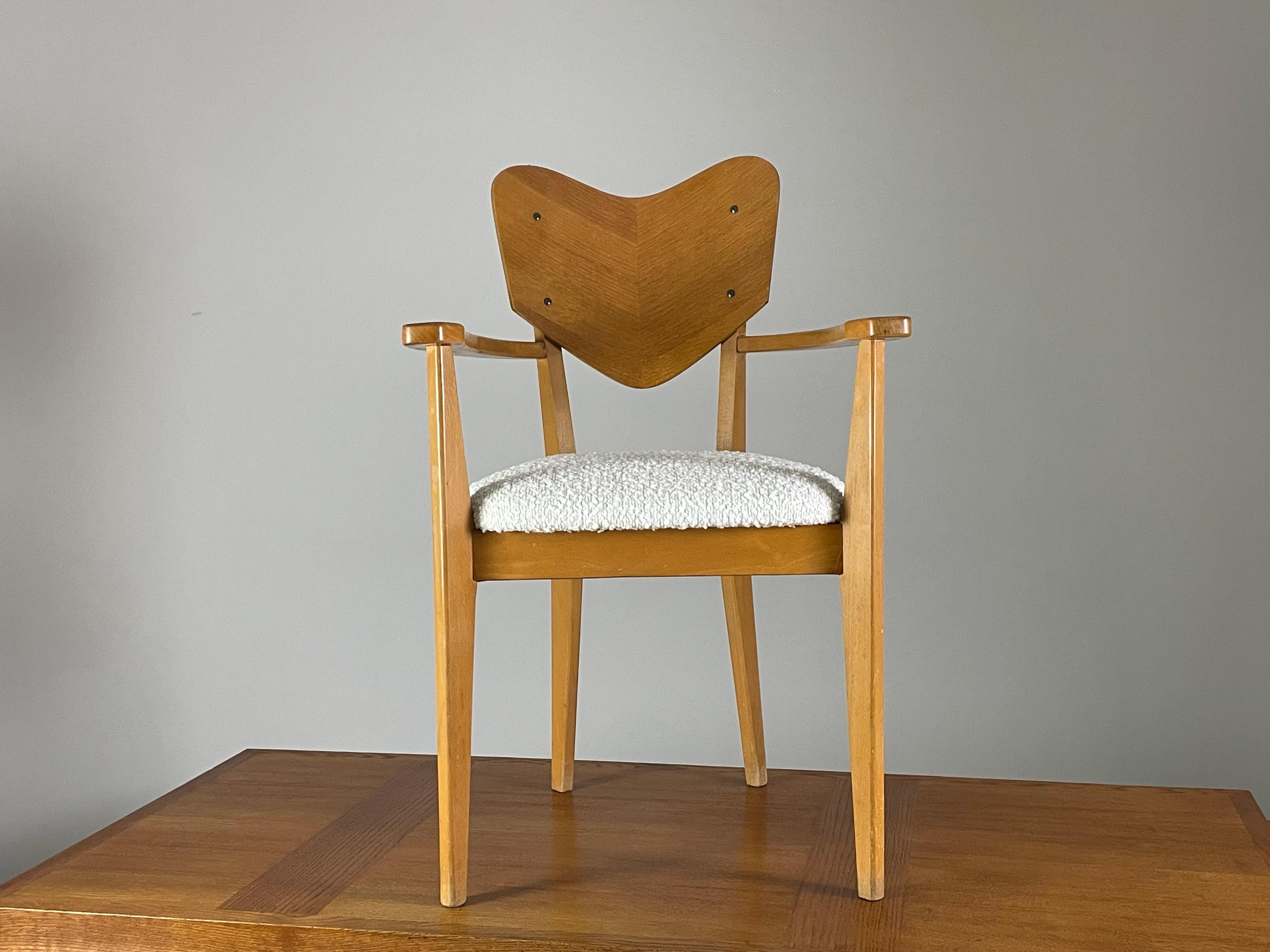 Heart model armchair by René-Jean Caillette, France 1950 For Sale 1
