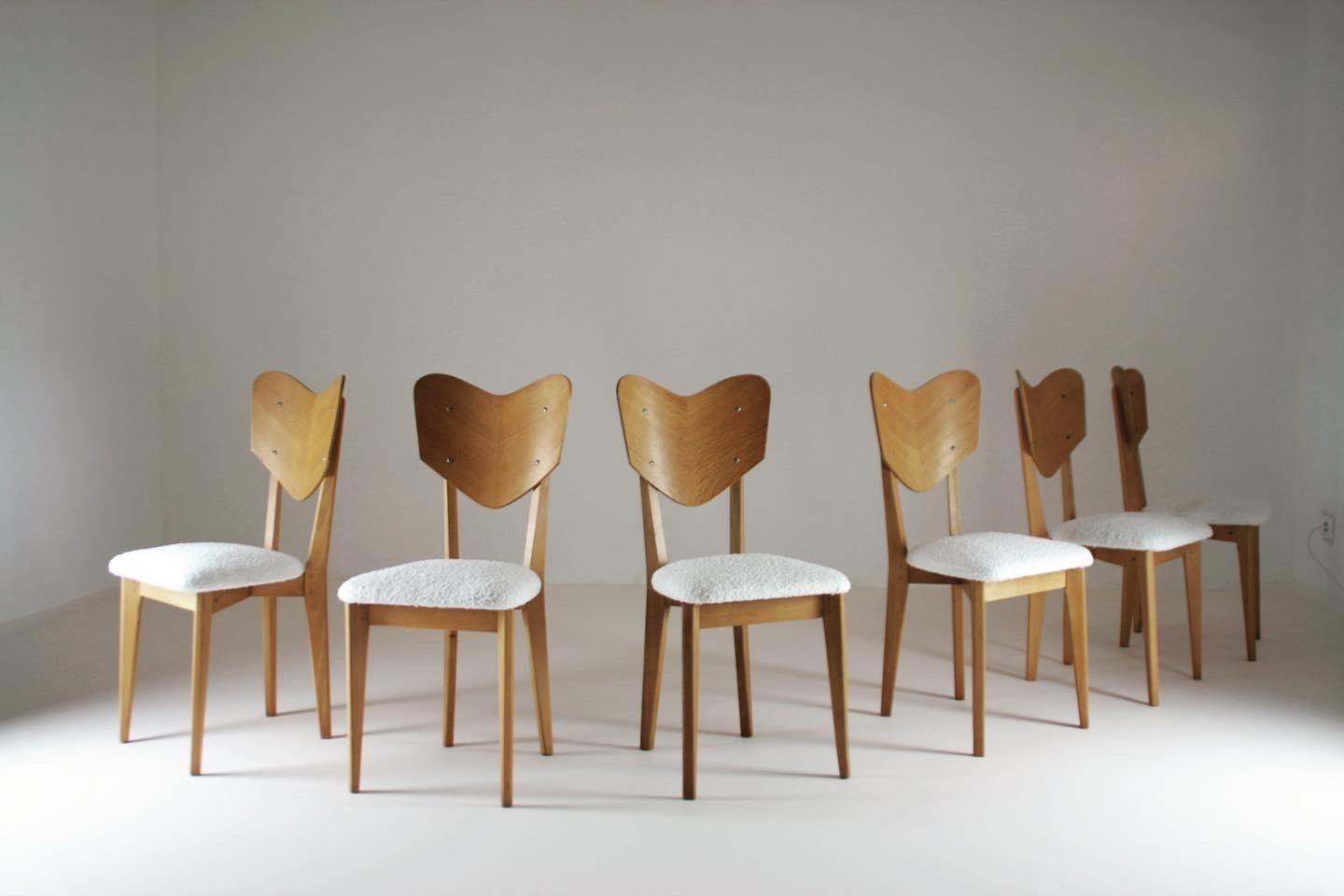 20th Century  Heart Model Chairs Attributed to René-Jean Caillette, France, 1950s, Set of 6 For Sale