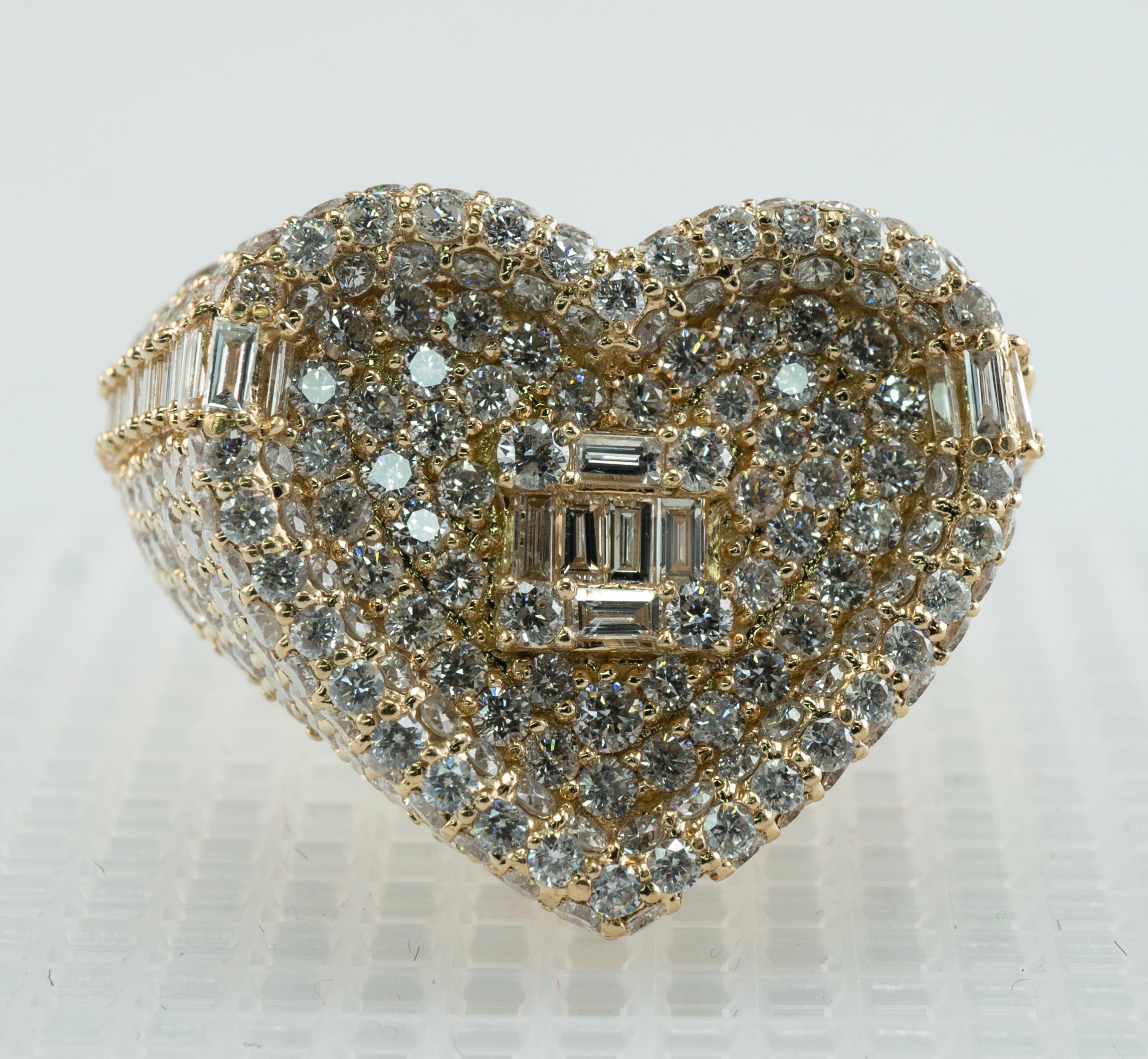 Herz Natürlicher Diamantring 14K Gold 3,74 Karat von Yashar Jewelry im Angebot 2