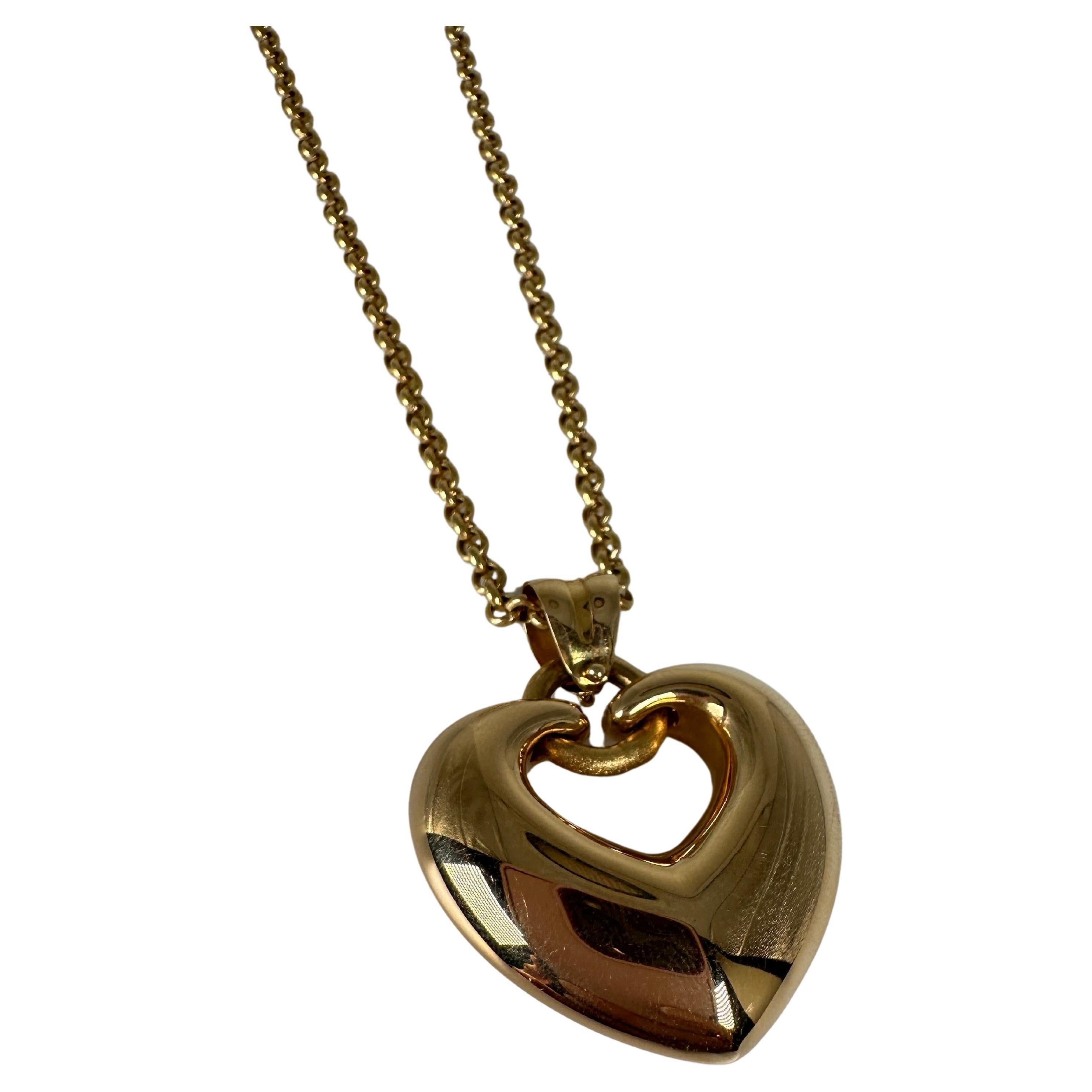 Stunning large puffed heart in a fancy rolo chain made in 14KT gold, Weighs more than 17 grams and willo get you so many compliments! 

GRAM WEIGHT: 17.00gr+
GOLD: 14KT yelllow gold
CLOSURE: FANCY


WHAT YOU GET AT STAMPAR JEWELERS:
Stampar