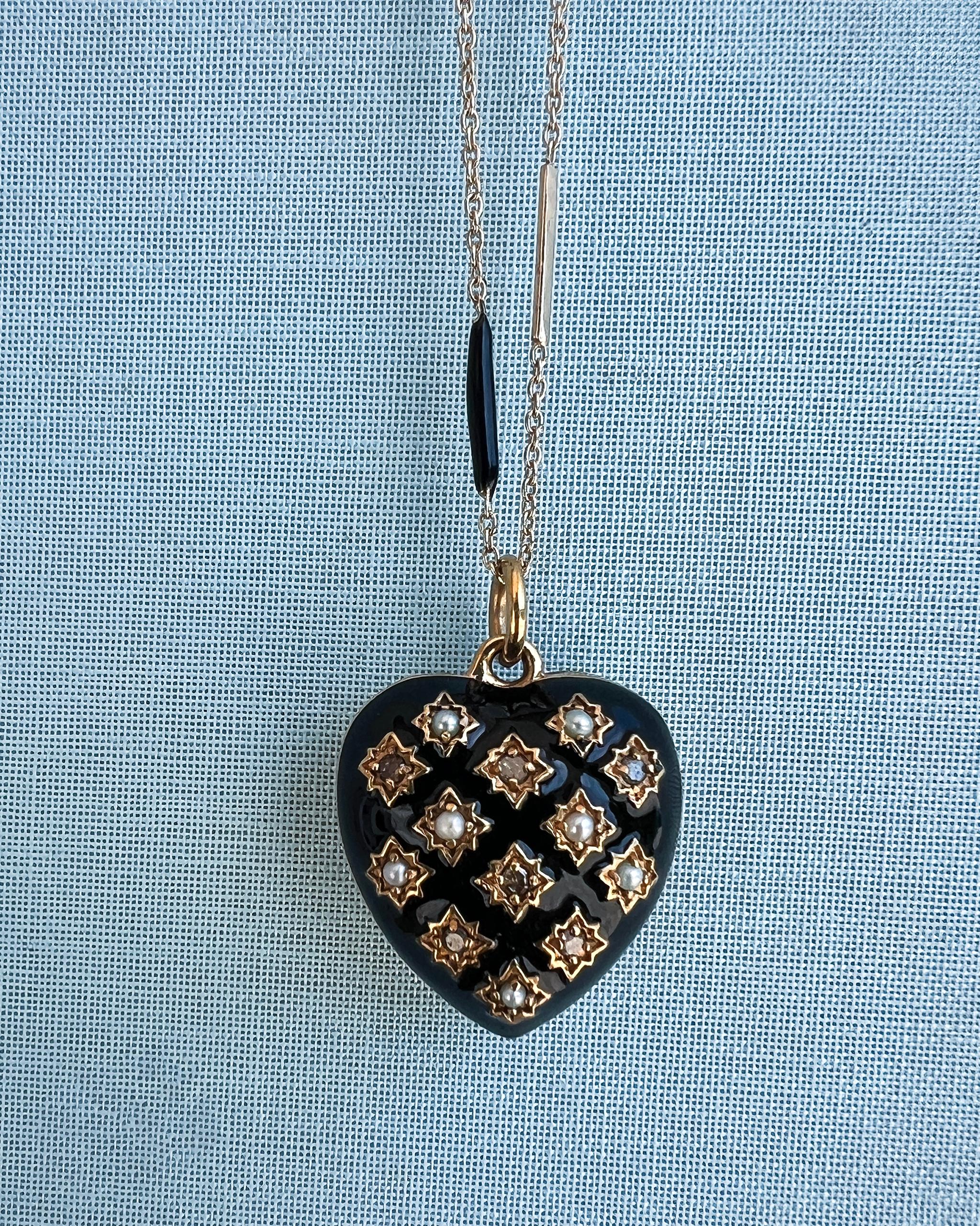 Collana Cuore Diamante Perla Smalto Nero Stile Vittoriano In condizioni Nuovo in vendita a Los Angeles, CA