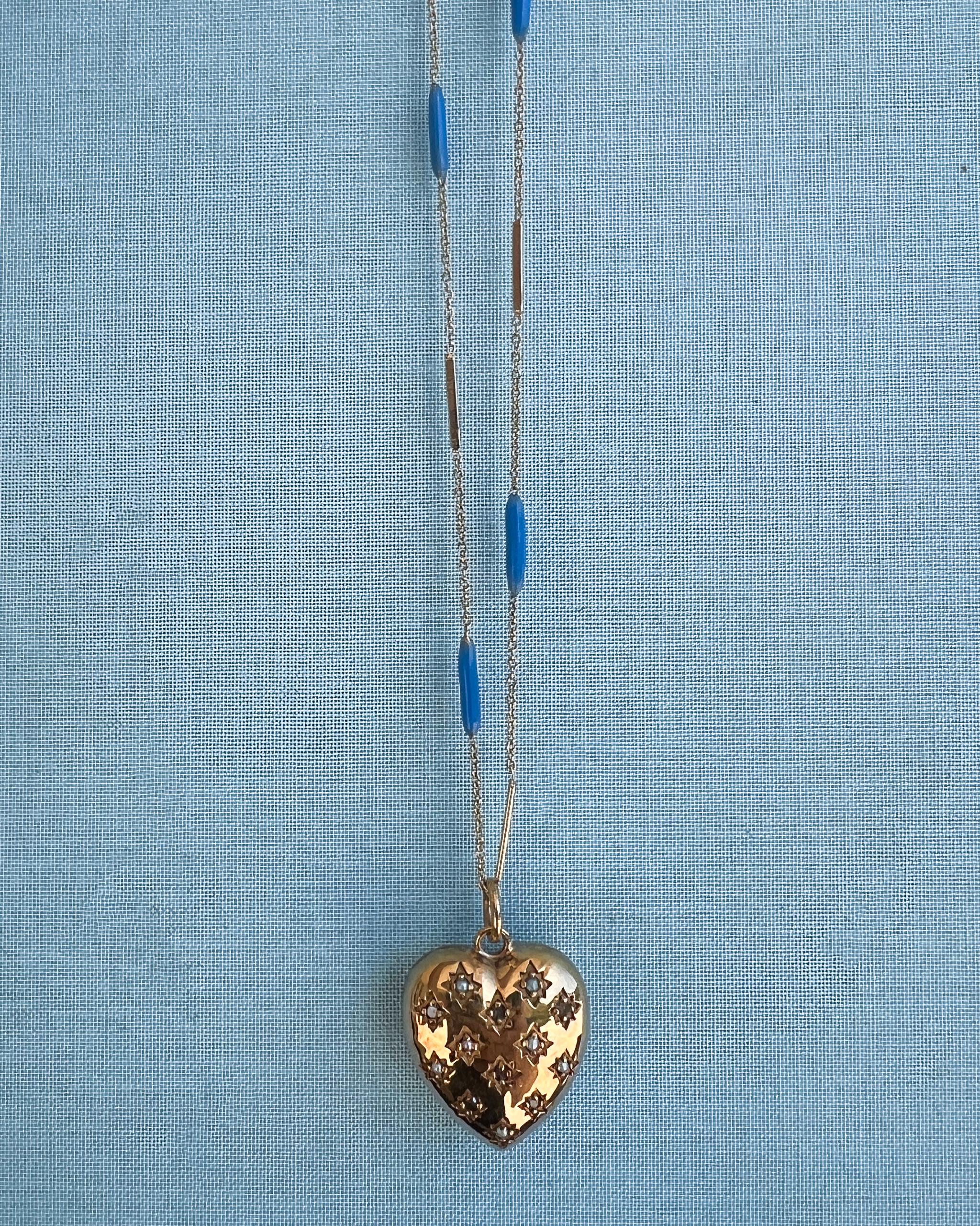 Herz Halskette Diamant Perle Blau Emaille Gold Platte im Angebot 1