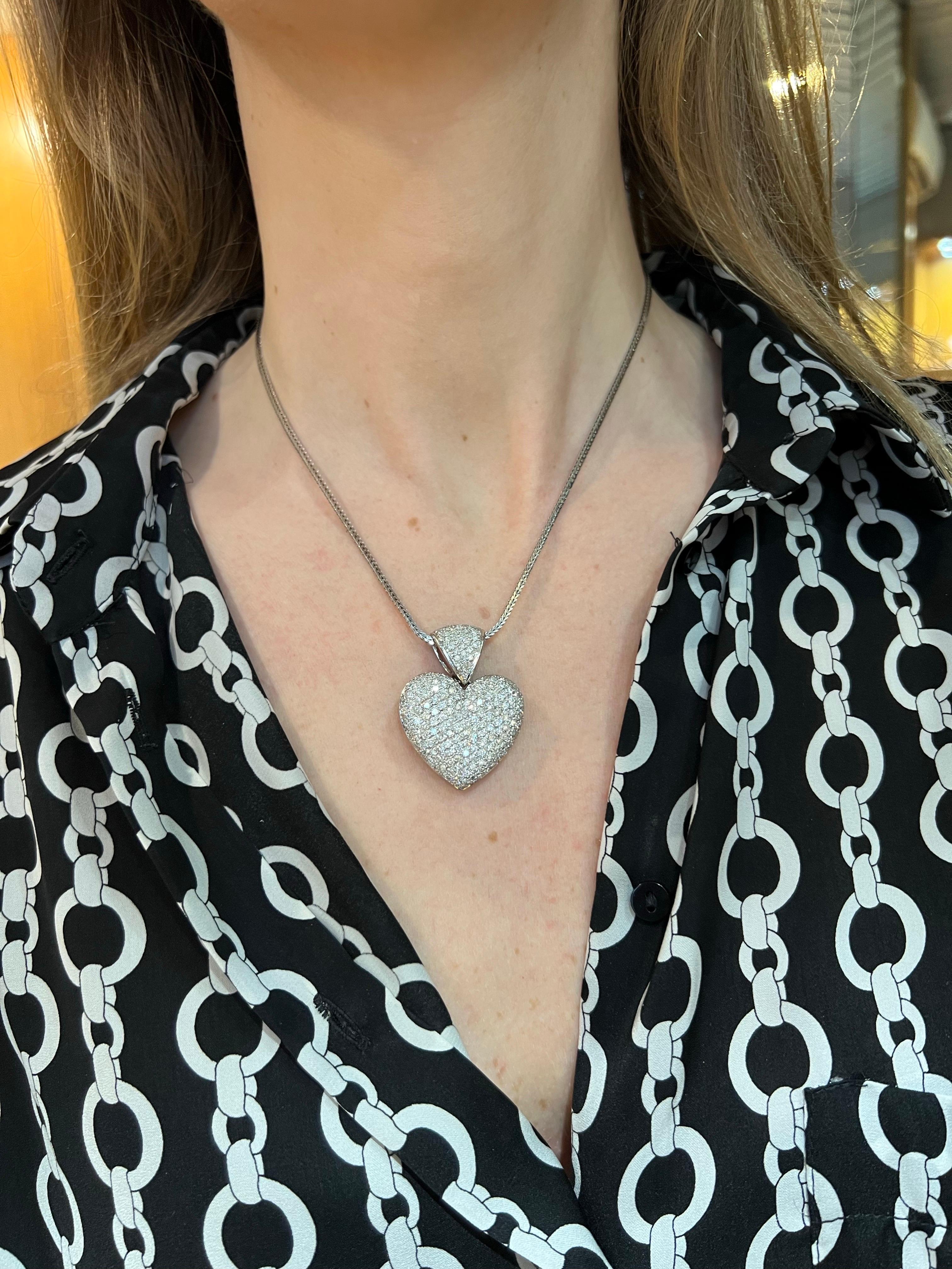 Heart Necklace in diamonds (Approx. 7 carats) and white Gold For Sale 4