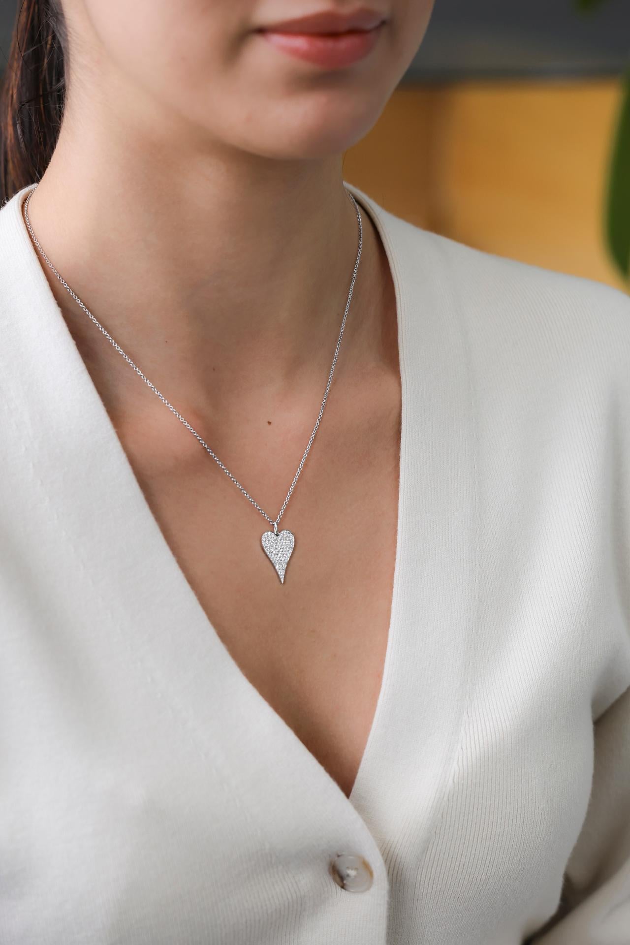 Ciondolo con diamante a cuore 0,45 carati. In condizioni Nuovo in vendita a Los Angeles, CA
