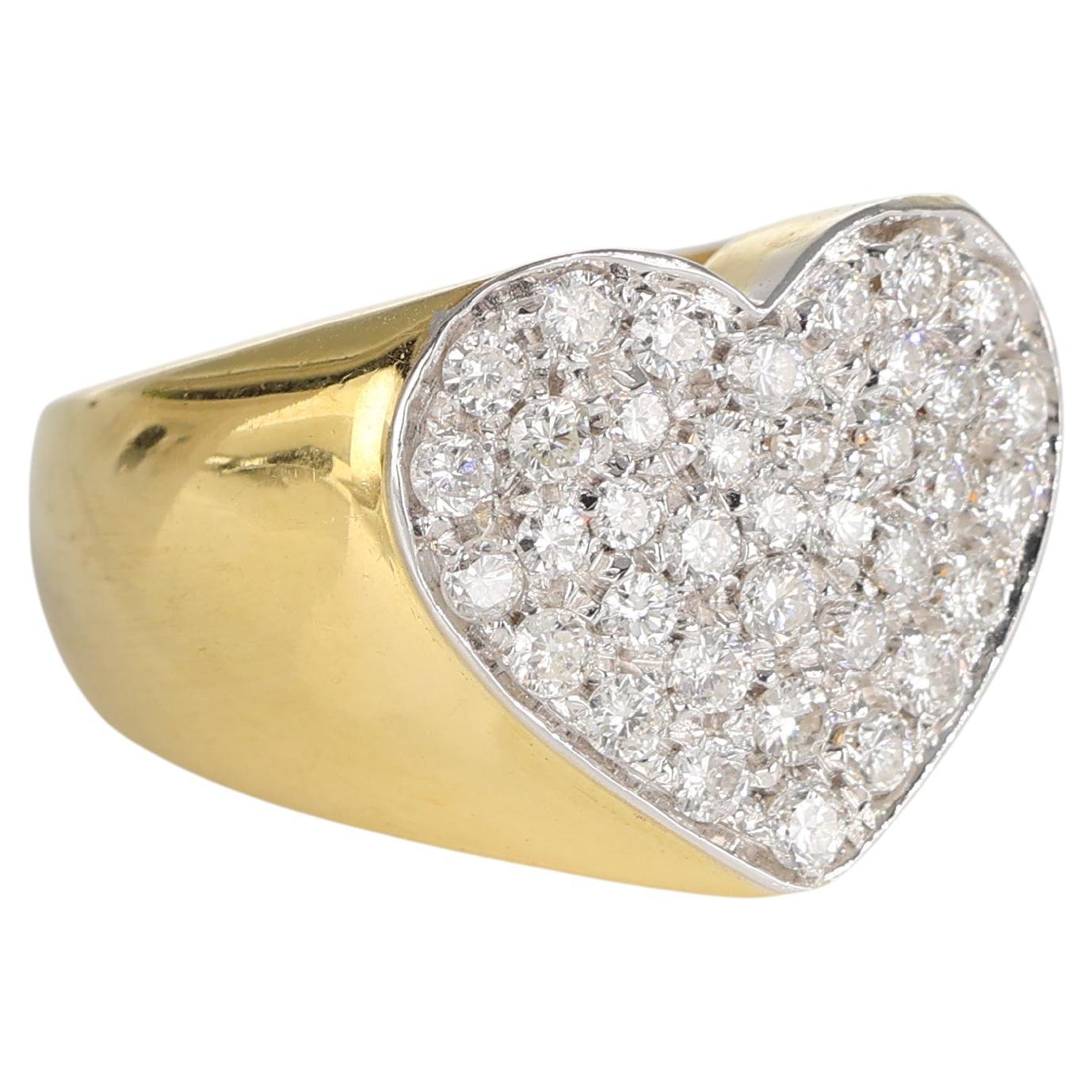 Heart Pavé White Diamond Vintage Band Ring, 1.10 Carats, Yellow Gold For Sale