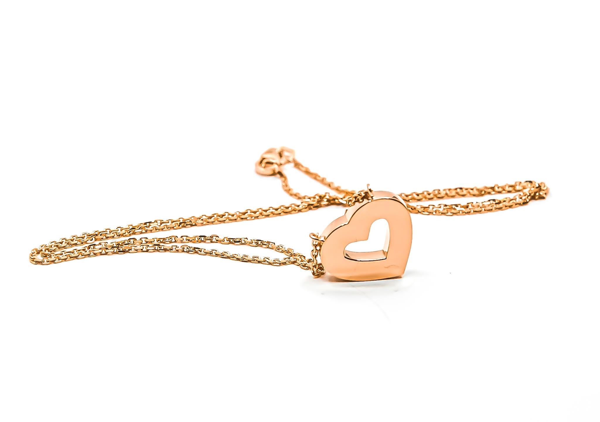 Heart Pendant Necklace in 18kt Rose Gold In New Condition For Sale In Dubai, AE