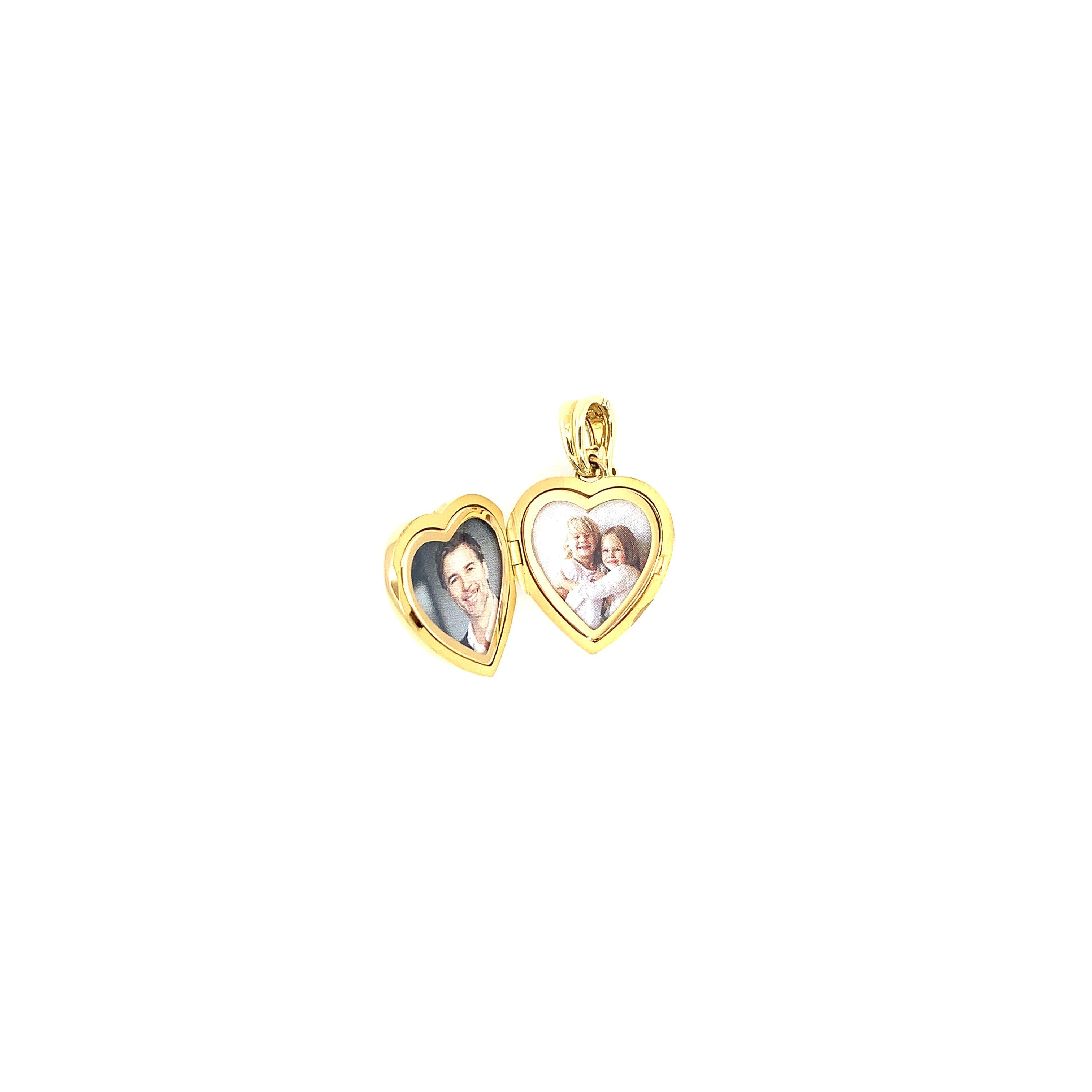 Collier médaillon pendentif cœur en or jaune 18 carats, émail bleu et 6 diamants 0,12 carat H VS en vente 2
