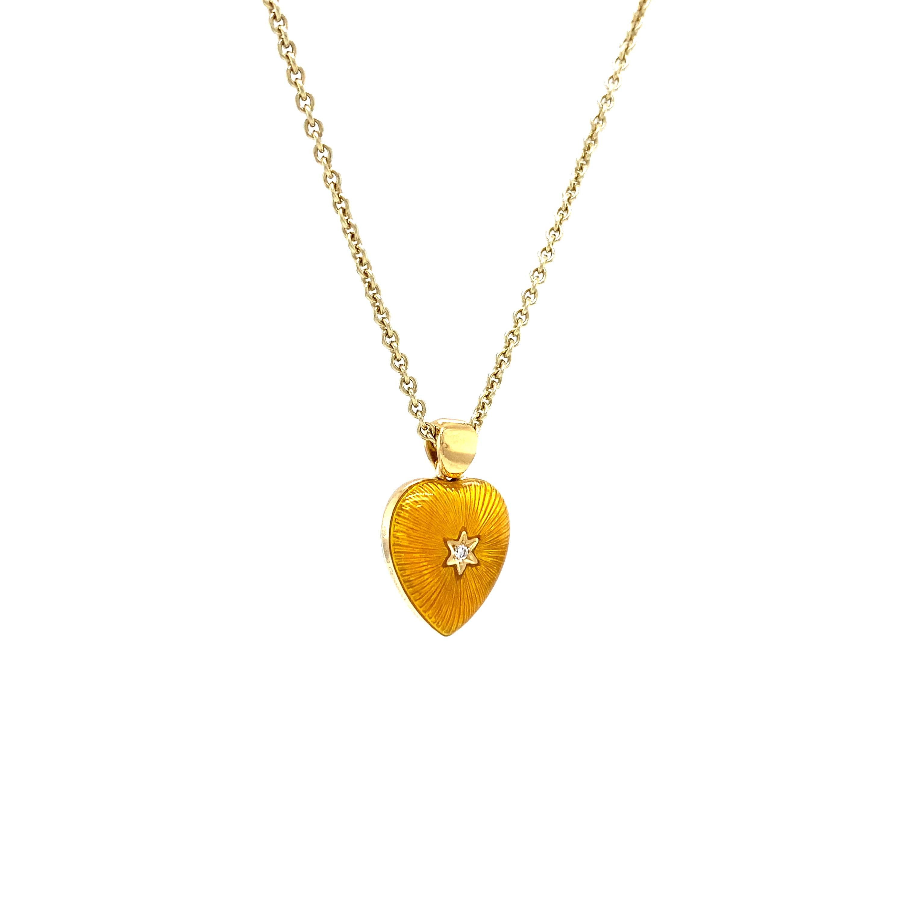 Two Colored Heart Pendant 18k Yellow Gold Green/Yellow Enamel 2 Diamonds 2.02 ct In New Condition For Sale In Pforzheim, DE