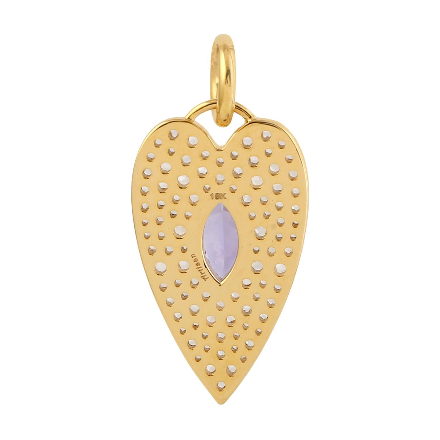 Taglio misto Ciondolo a cuore con tanzanite blu a forma di marquise e pavé di diamanti in oro giallo 18 carati in vendita