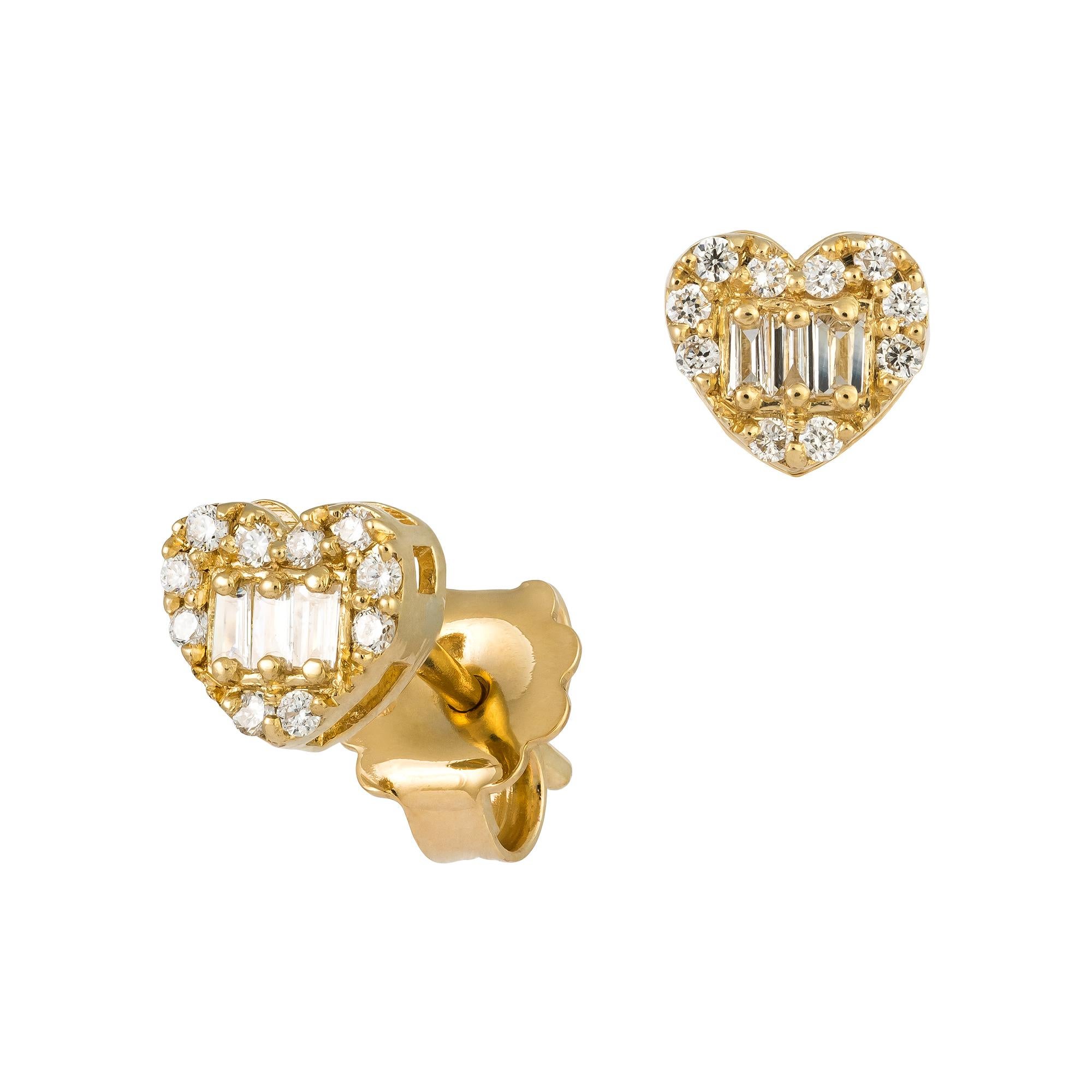 Modern Heart Pink Gold 18K Earrings Diamond for Her For Sale