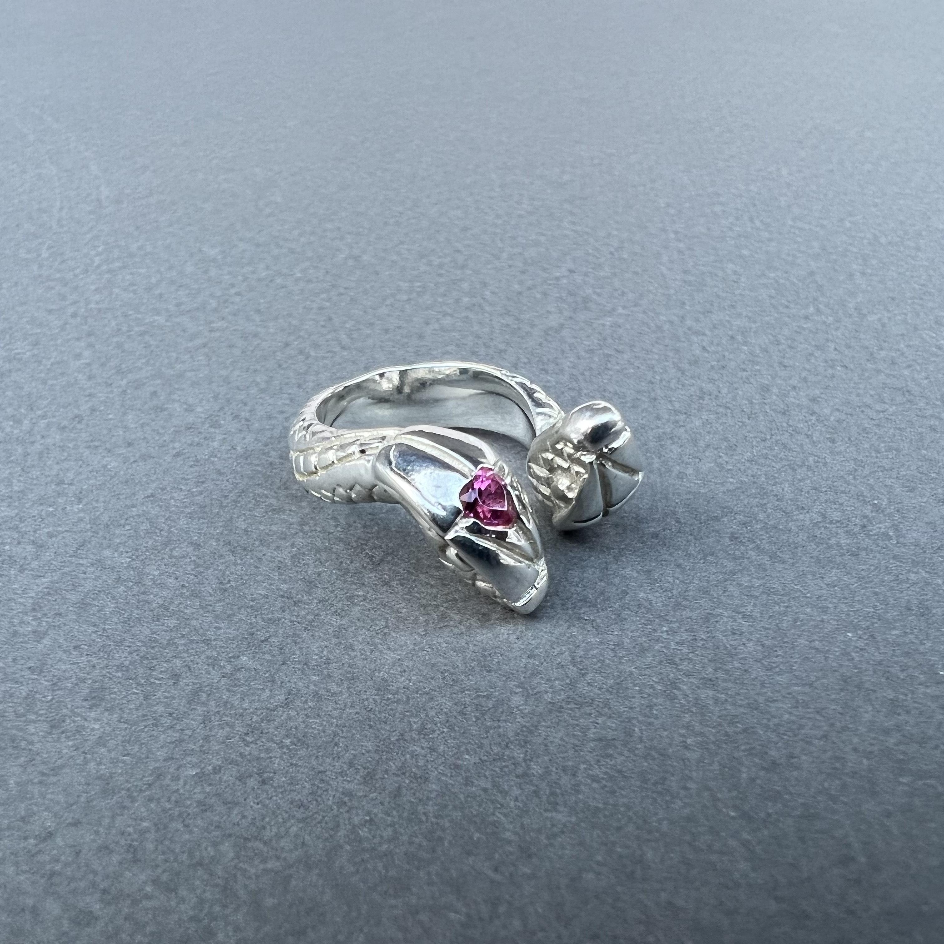 Herz Rosa Saphir Schlangenring Cocktail Ring Tierschmuck J Dauphin (Herzschliff) im Angebot