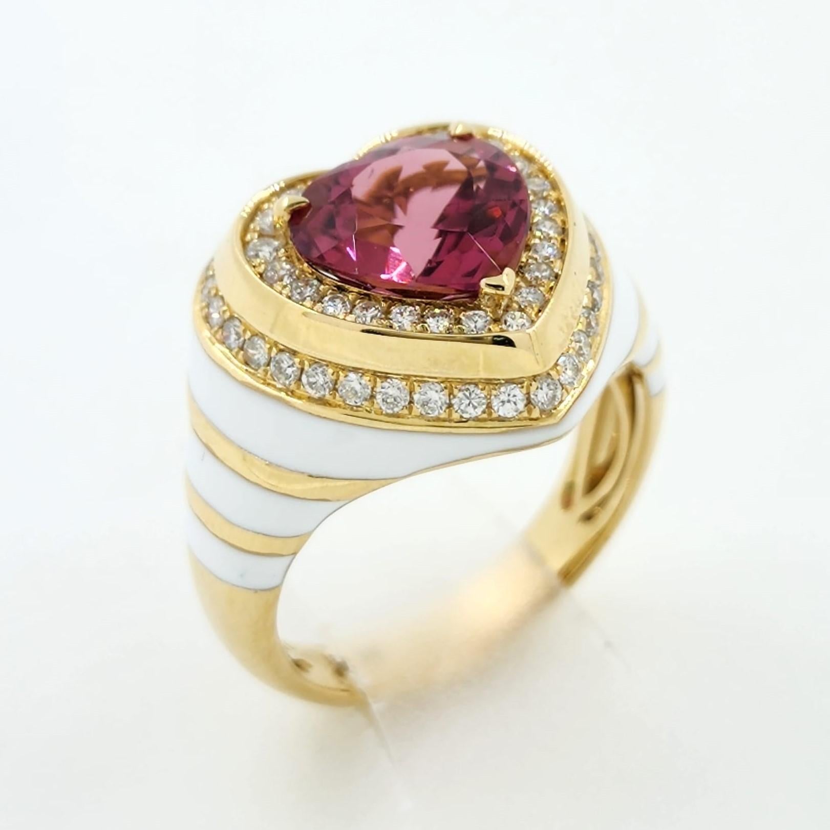 Art Déco Anello da cocktail con tormalina rosa e smalto e diamanti in oro giallo 18 carati