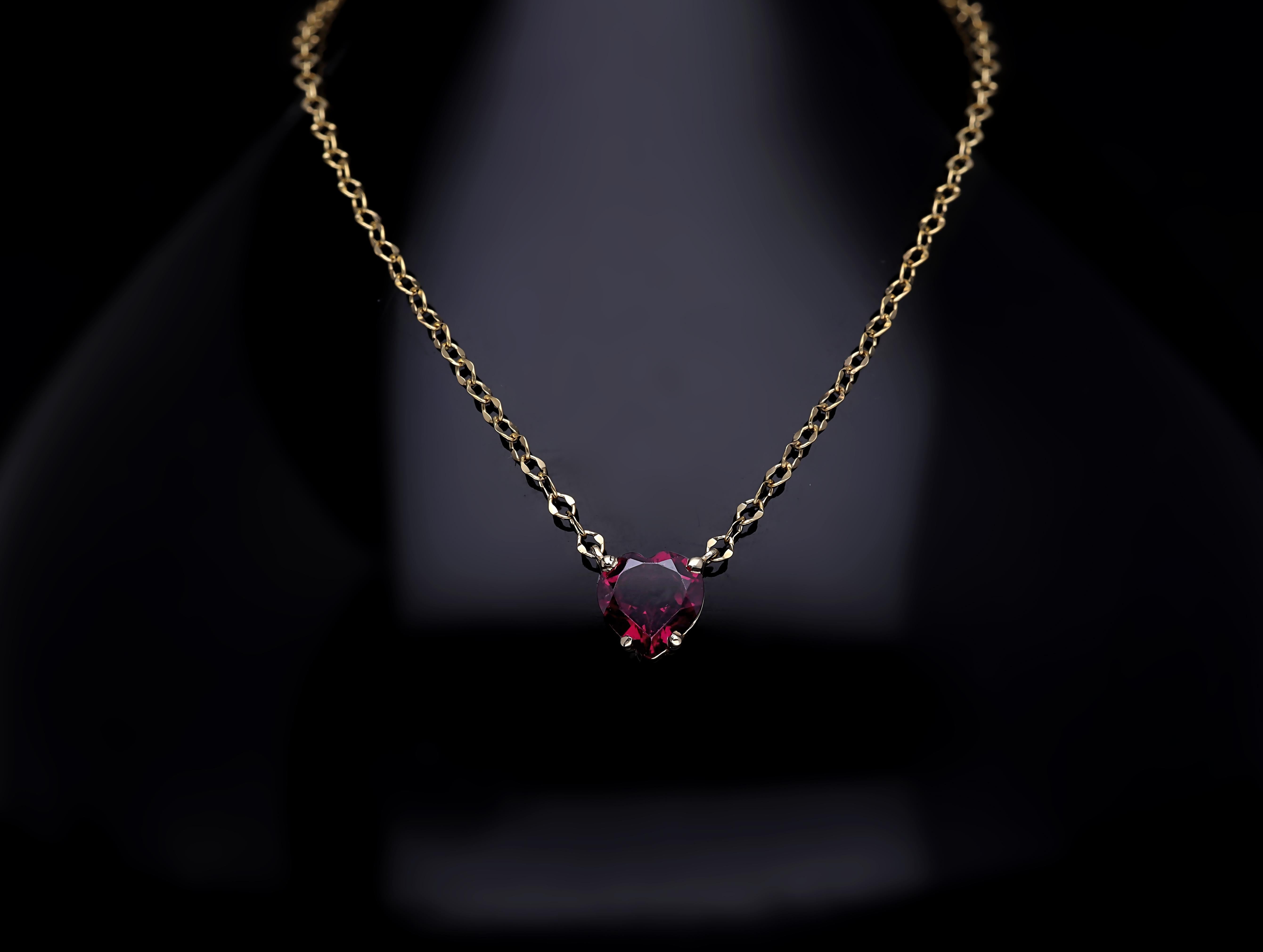 Modern 14k Gold Heart Rhodolite Chain Necklace For Sale