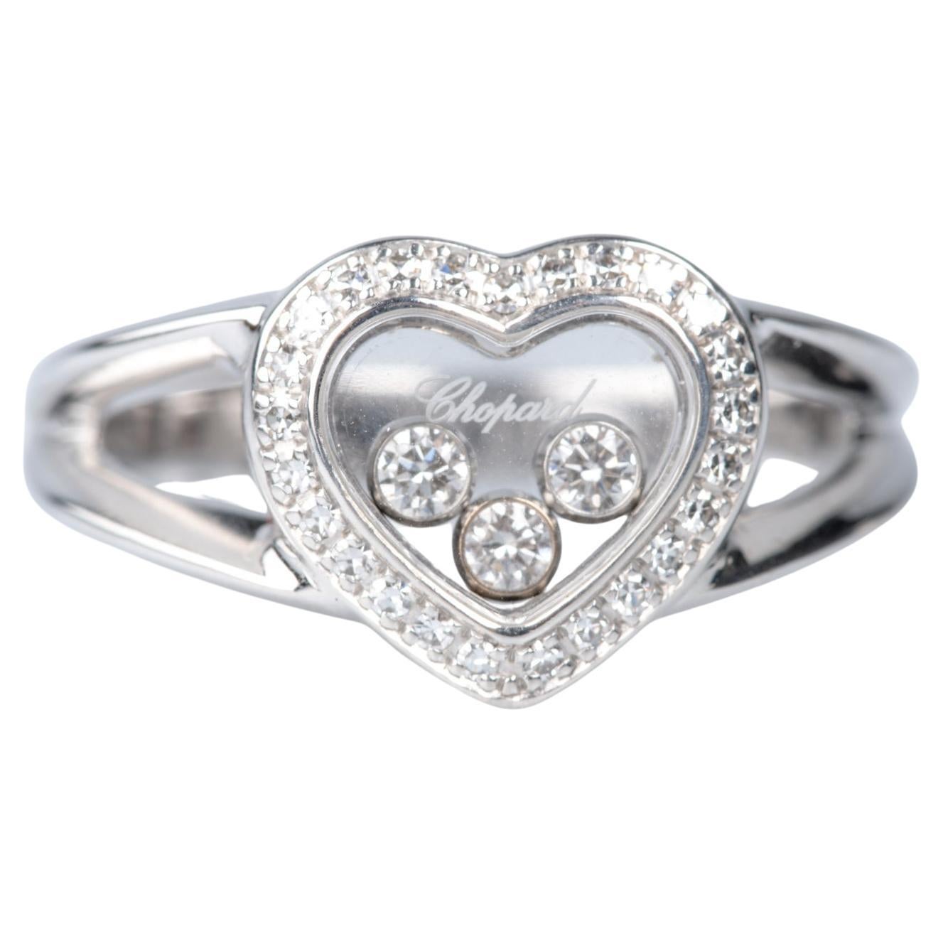 Heart ring by Chopard, in 18-carat white gold, set with 28 diamonds