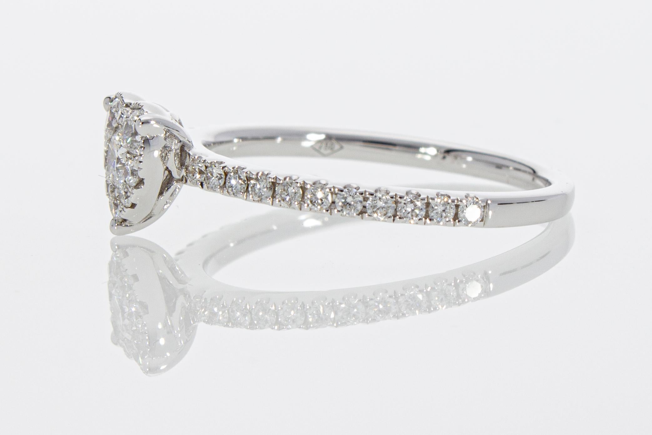 Bague de fiançailles en forme de cœur avec 0,50 carat de diamants en vente 3
