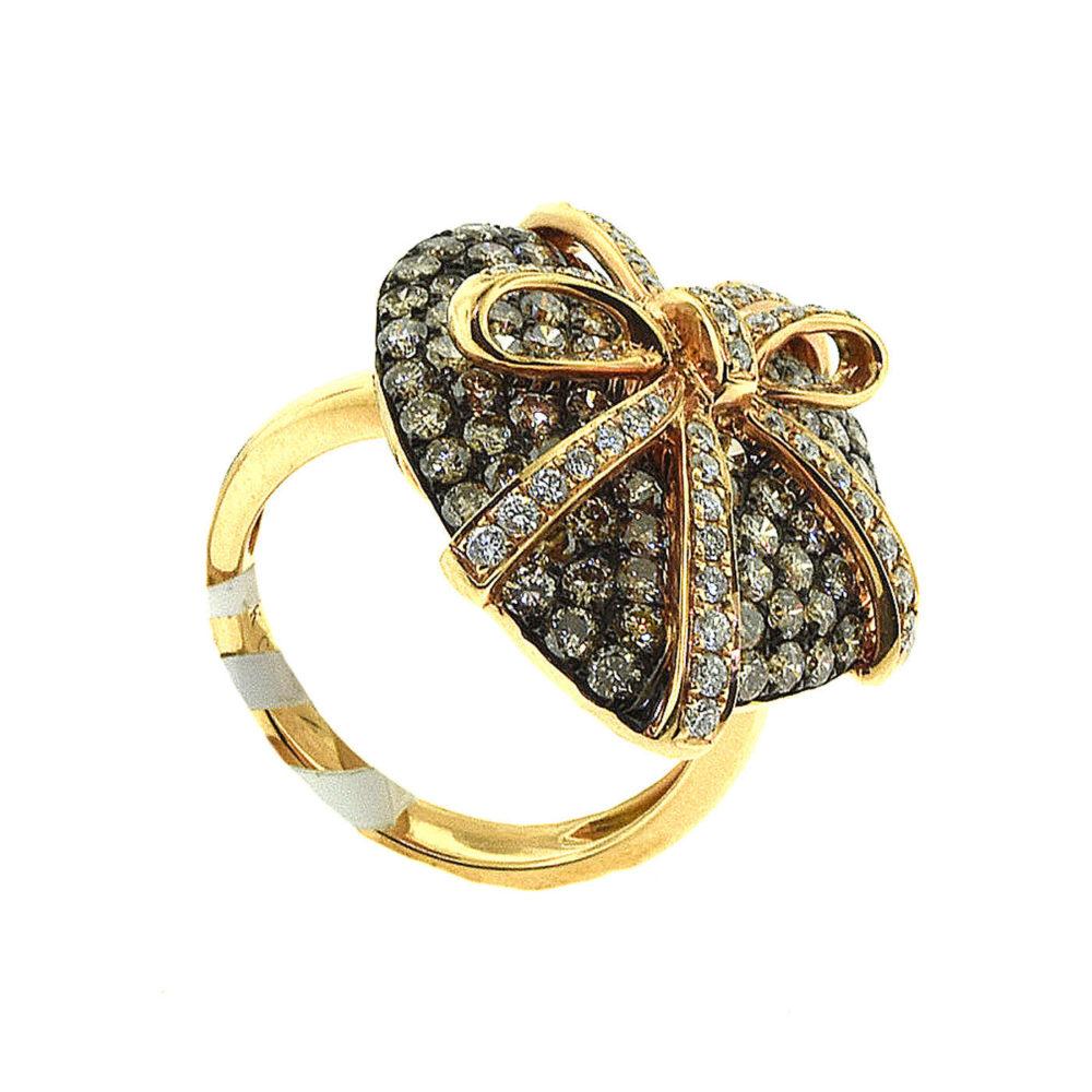 Brilliance Jewels, Miami
Questions? Call Us Anytime!
786,482,8100

Ring Size: 7 - sizable upon request

Style:  Heart Shape Ring with Bow

Metal:  Rose Gold

Metal Purity:  18k

Stones: Diamonds (53 Round Brilliant), Black Diamonds (92)

Diamond